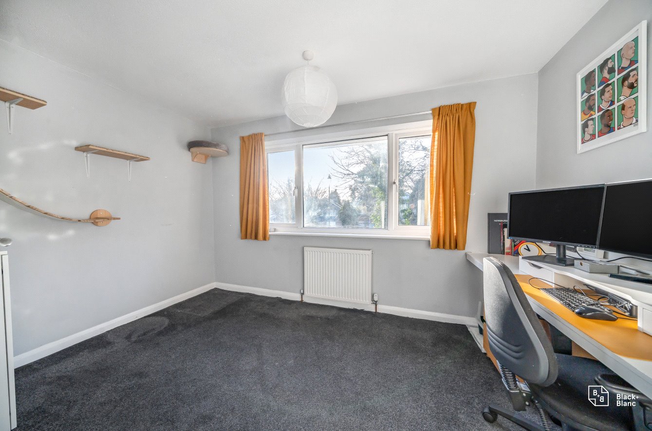 4 bed house for sale in Boundary Way, Addington Village  - Property Image 13