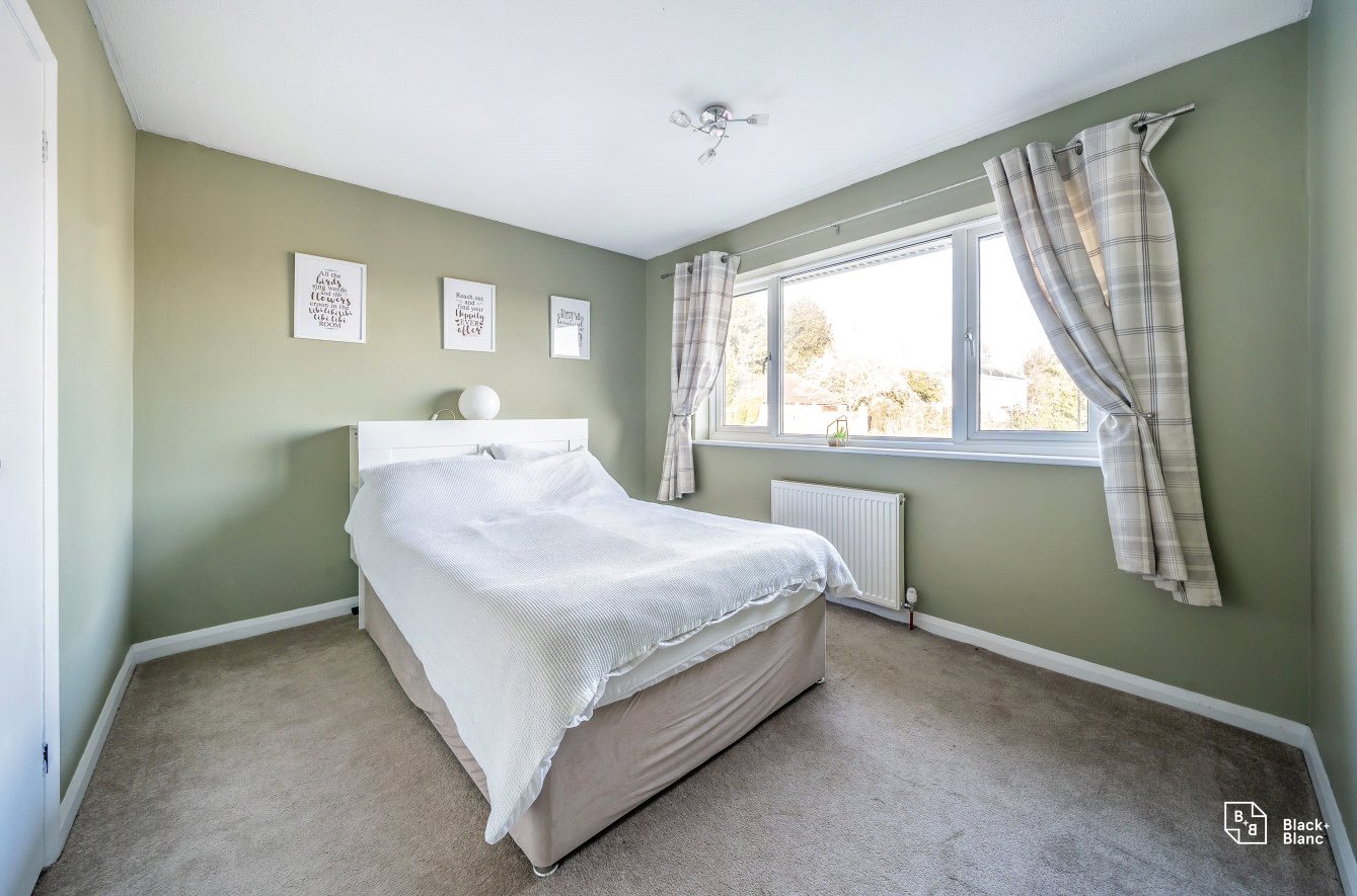4 bed house for sale in Boundary Way, Addington Village  - Property Image 12