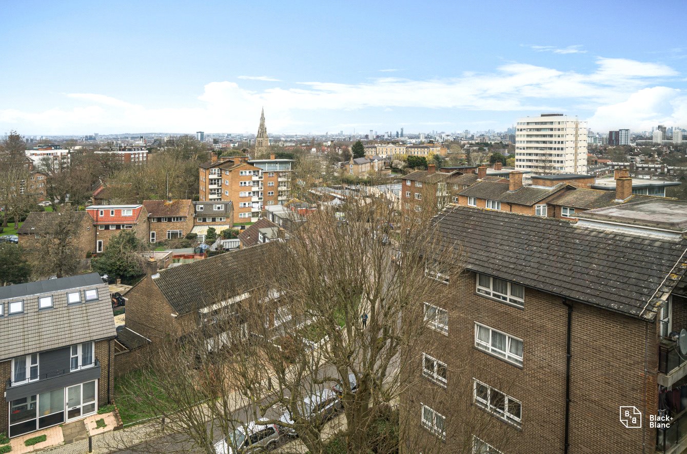 2 bed apartment for sale in Castlecombe Drive, London  - Property Image 14