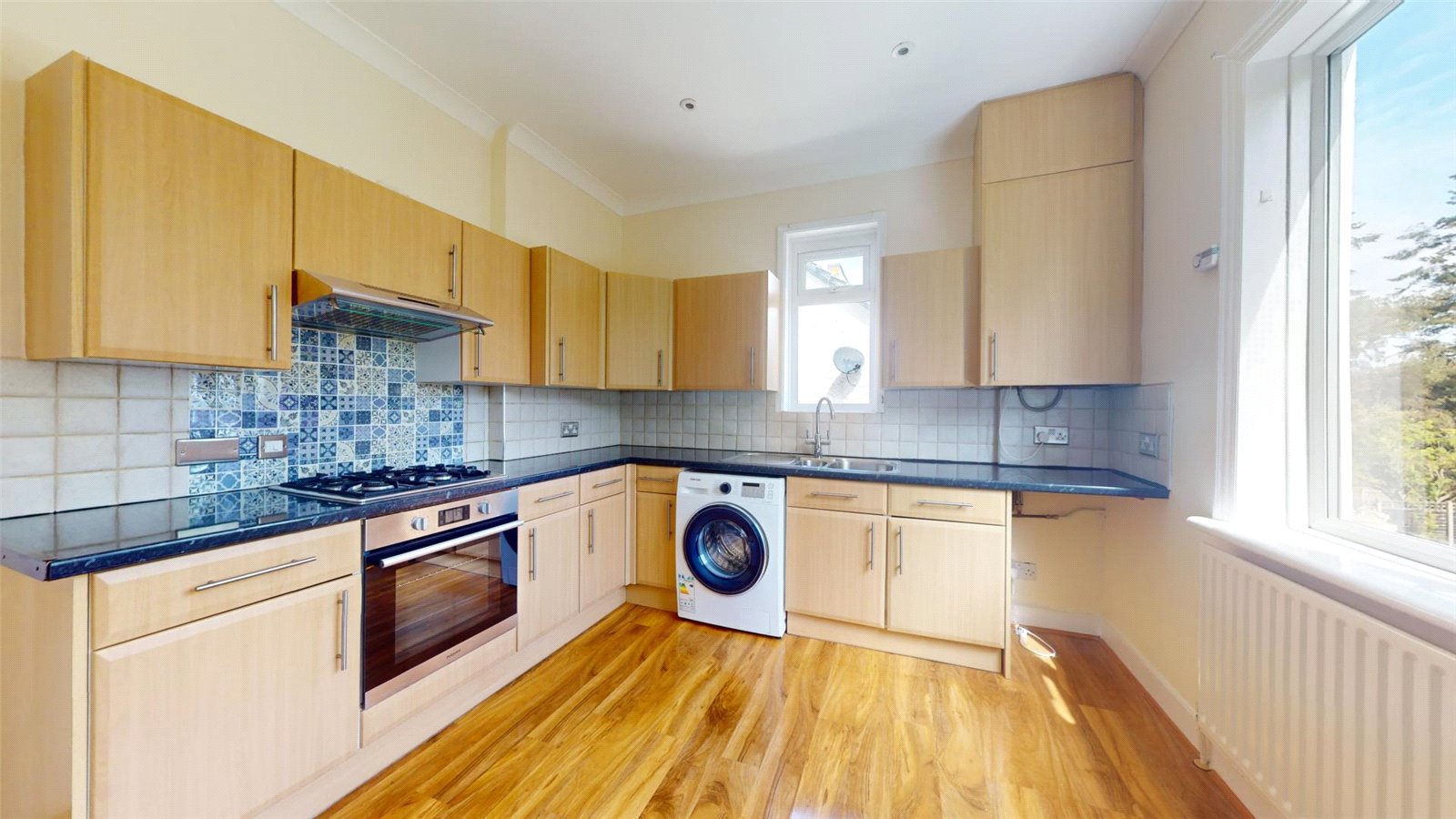 3 bed maisonette to rent in Northampton Road  - Property Image 3