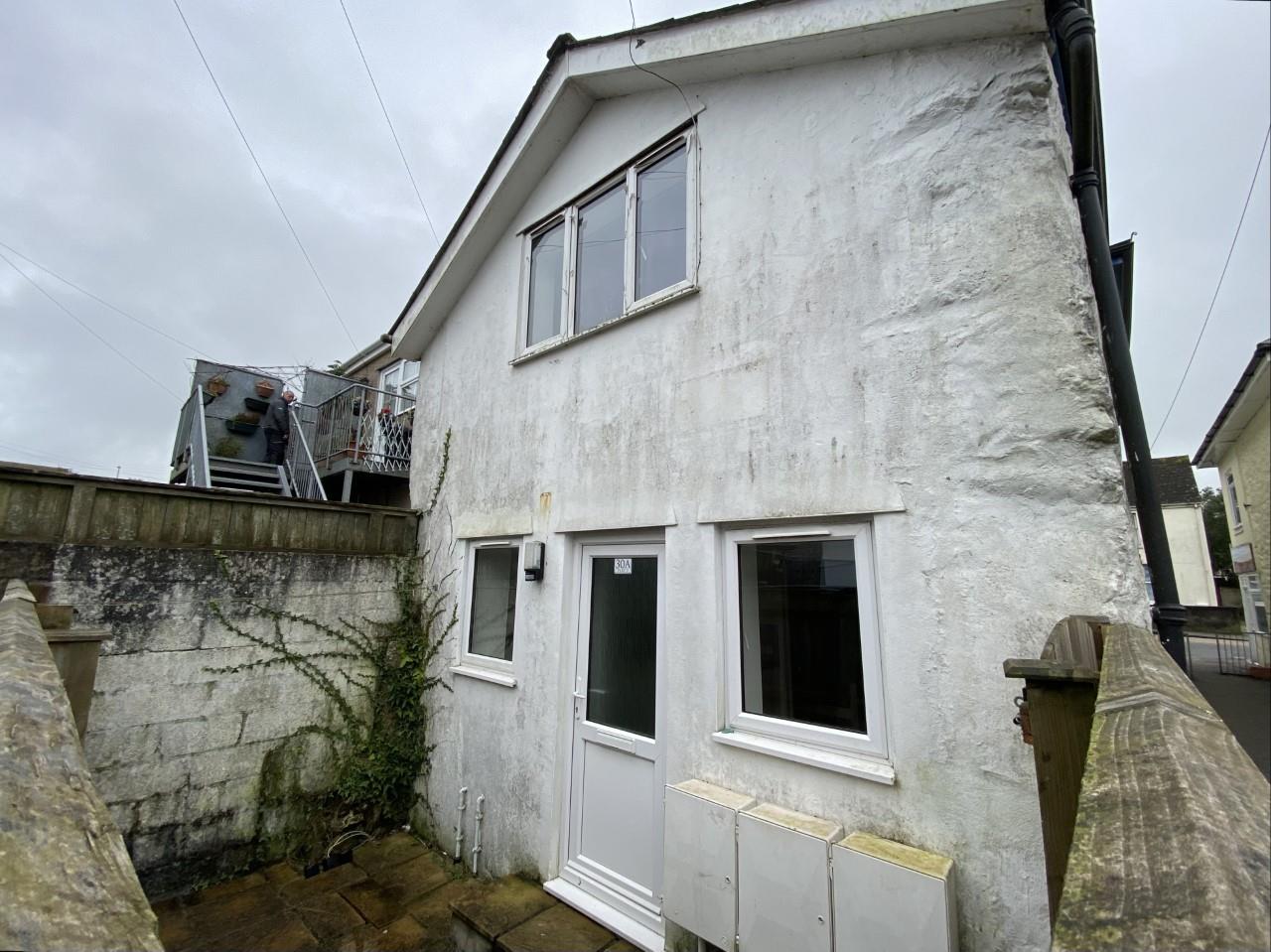 1 bed flat to rent in Fore Street, Redruth  - Property Image 1