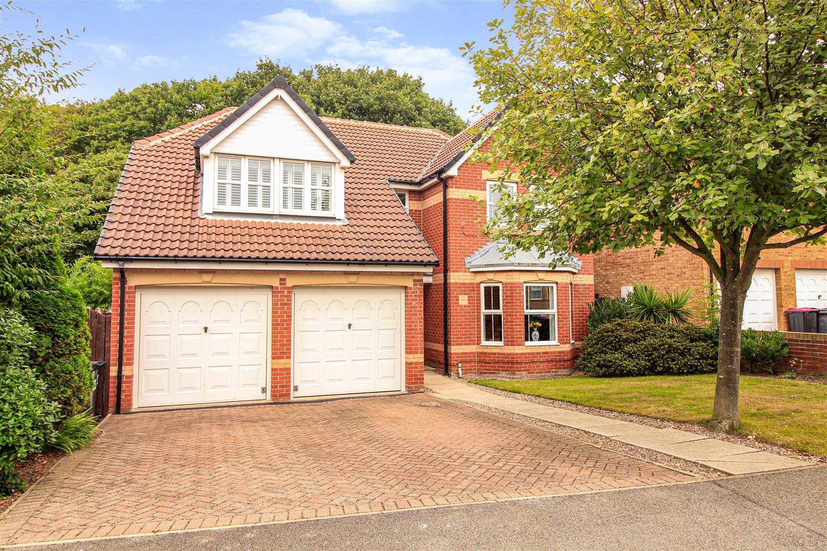 4 bed detached house for sale in Green Bank Drive, Rotherham - Property Image 1