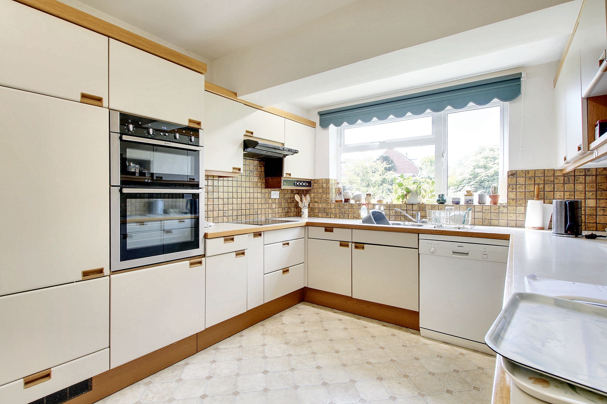 5 bed detached house for sale in Newstead Avenue, Leicester  - Property Image 3