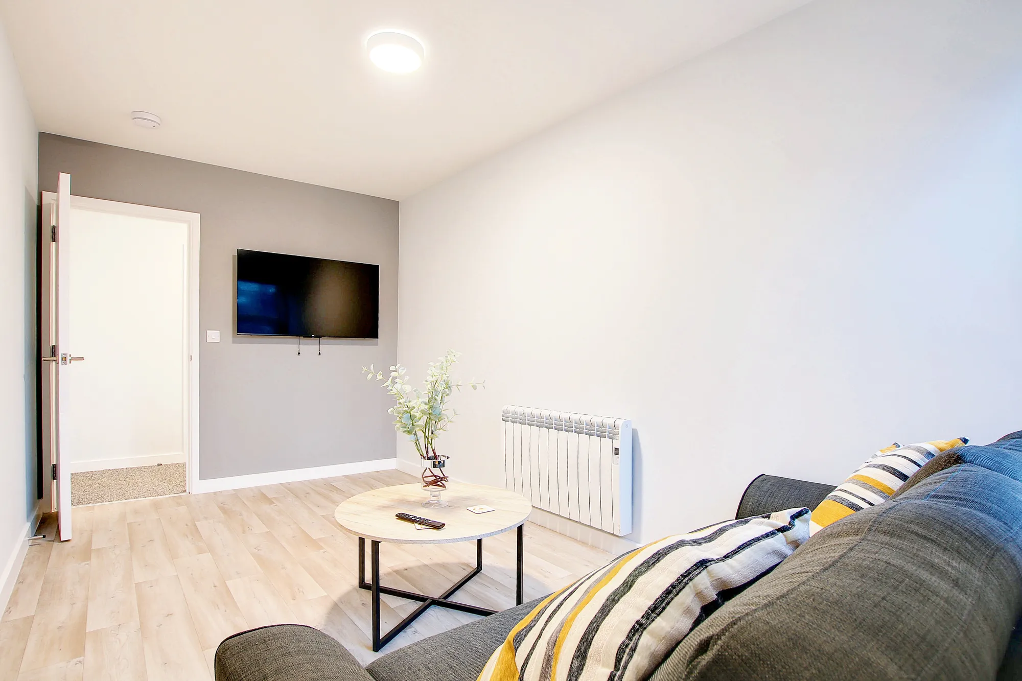 1 bed apartment to rent in Clarendon Park Road, Leicester - Property Image 1