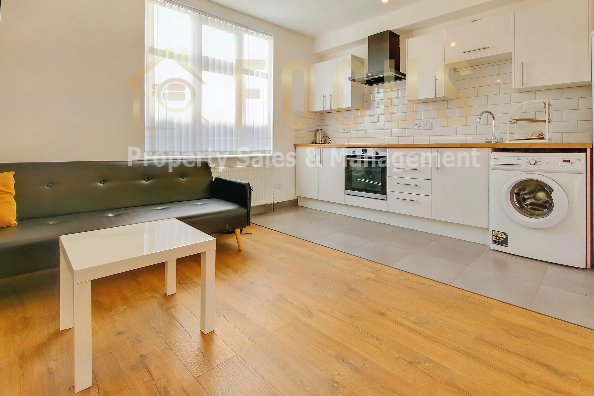 2 bed apartment to rent in Thurlow Road, Leicester  - Property Image 1