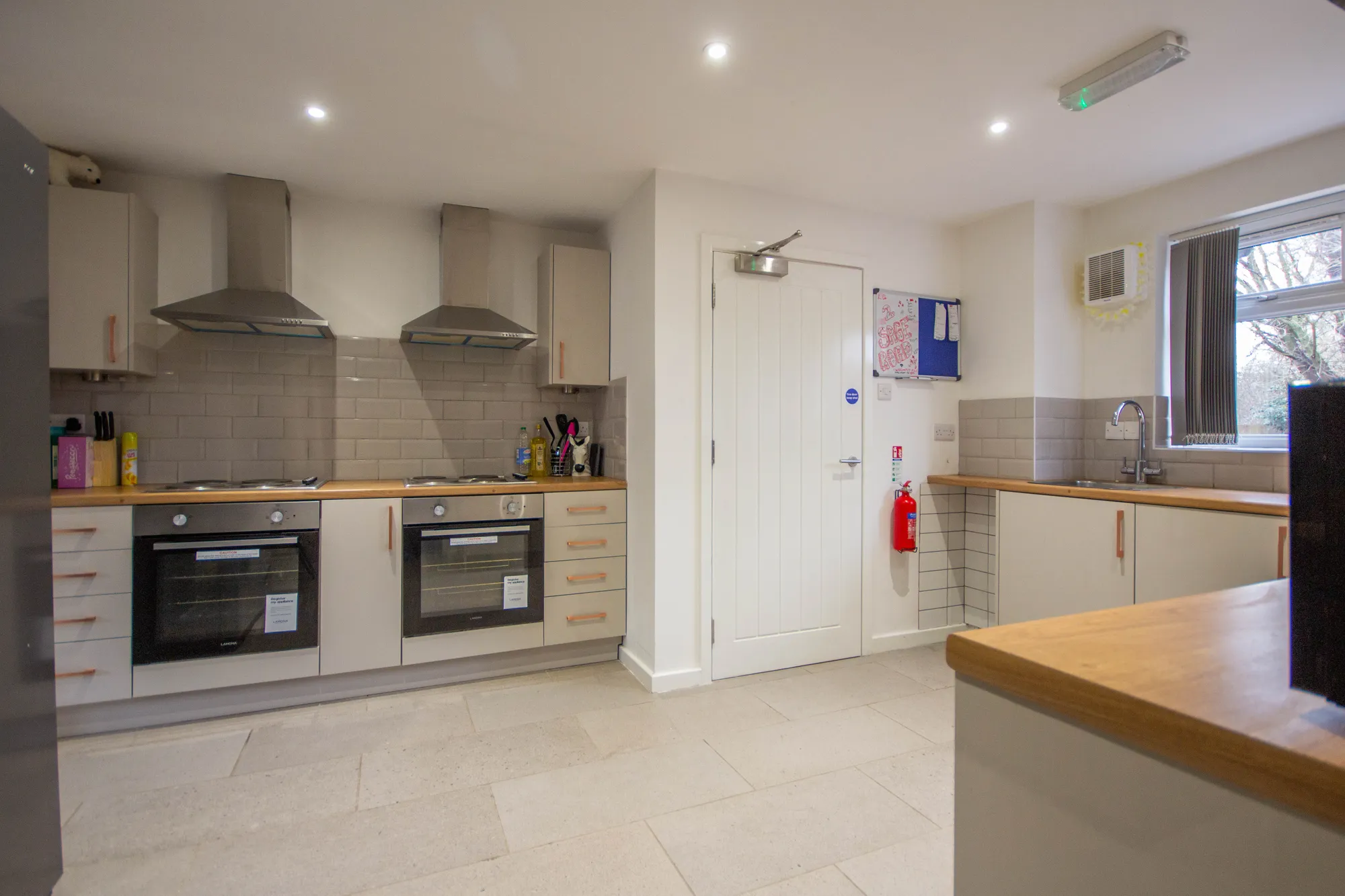 6 bed end of terrace house to rent in Sage Road, Leicester - Property Image 1