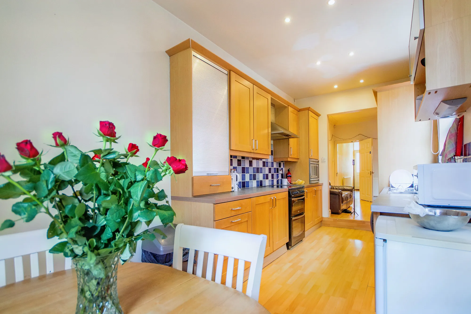 4 bed mid-terraced house to rent in Thurlow Road, Leicester - Property Image 1