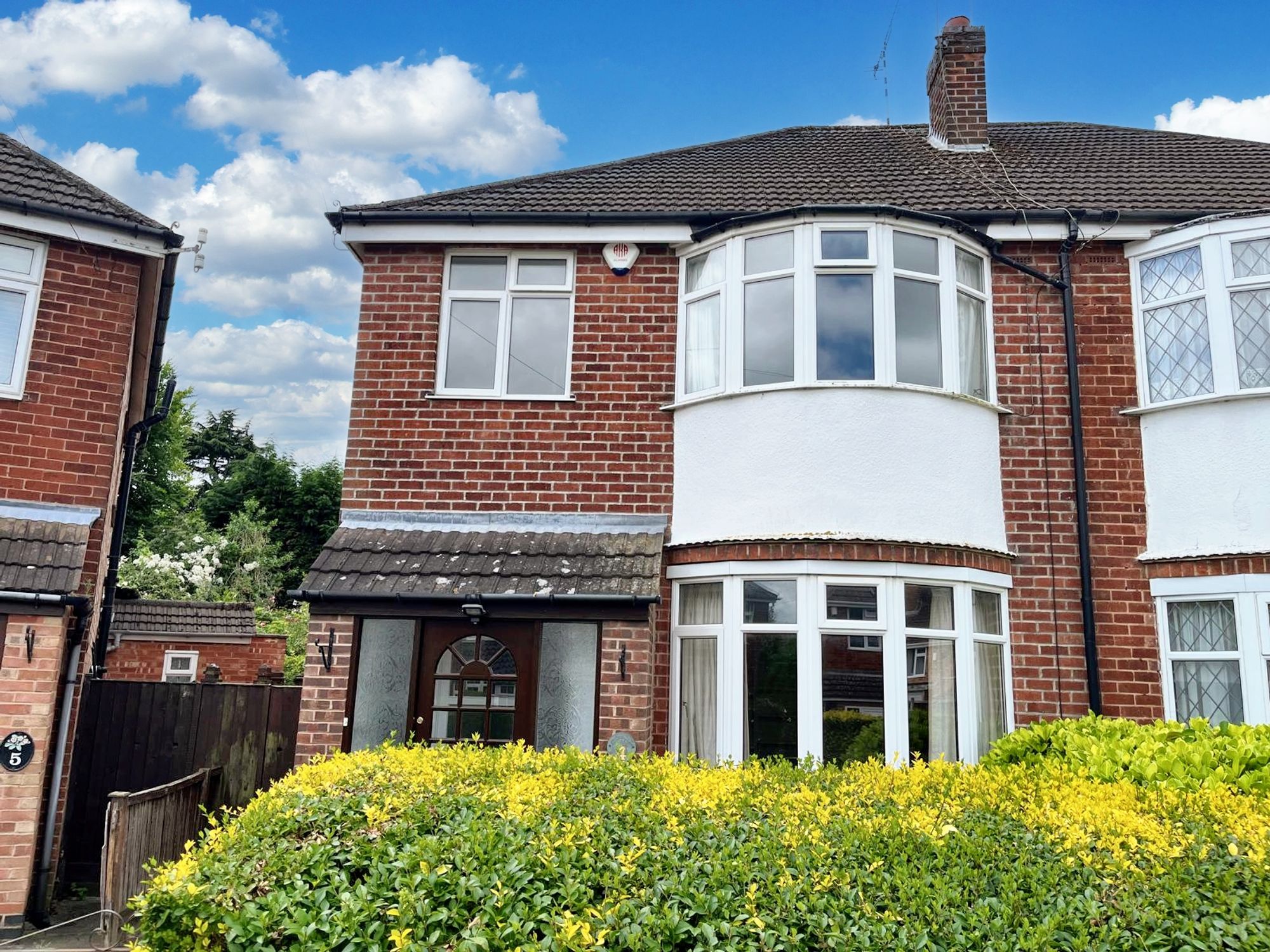 3 bed semi-detached house to rent in Blankley Drive, Leicester - Property Image 1