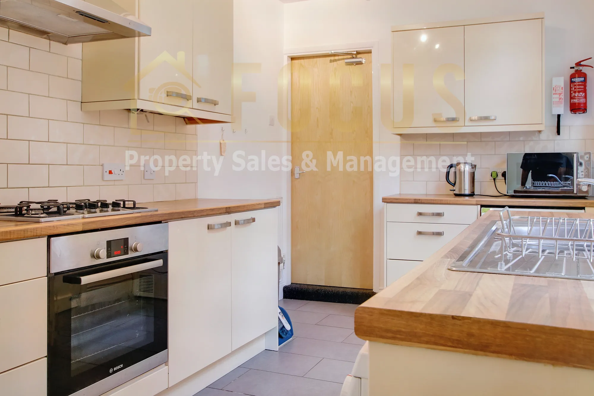 4 bed mid-terraced house to rent in Hartopp Road, Leicester  - Property Image 7