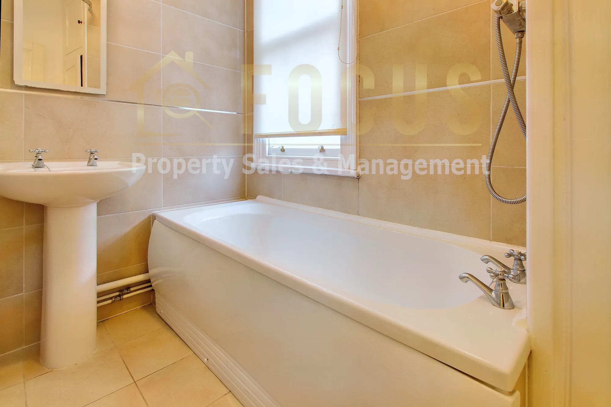 4 bed mid-terraced house to rent in Hartopp Road, Leicester  - Property Image 18