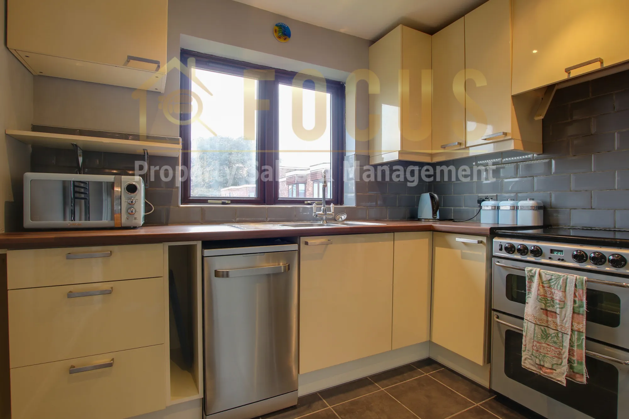 2 bed apartment to rent in Stanley Road, Leicester  - Property Image 4