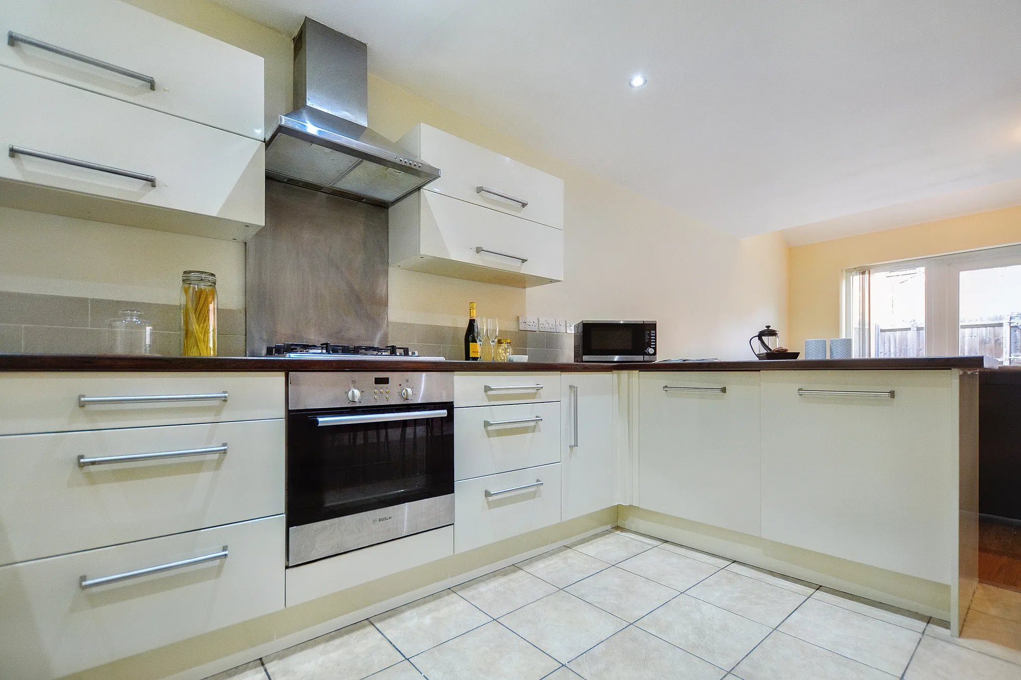 4 bed mid-terraced house to rent in Eastleigh Road, Leicester  - Property Image 3