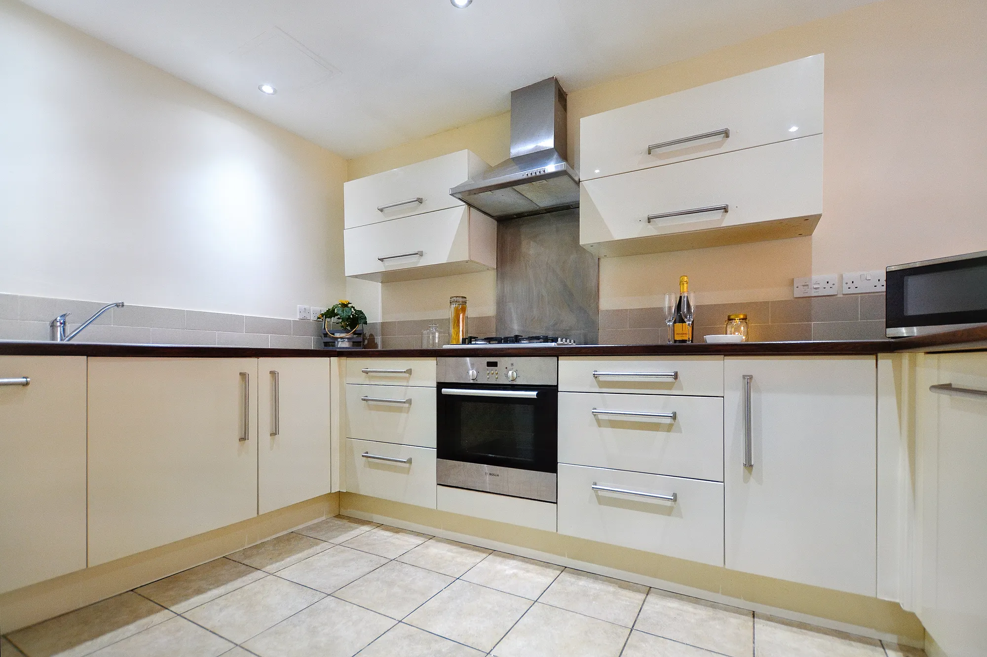 4 bed mid-terraced house to rent in Eastleigh Road, Leicester  - Property Image 8