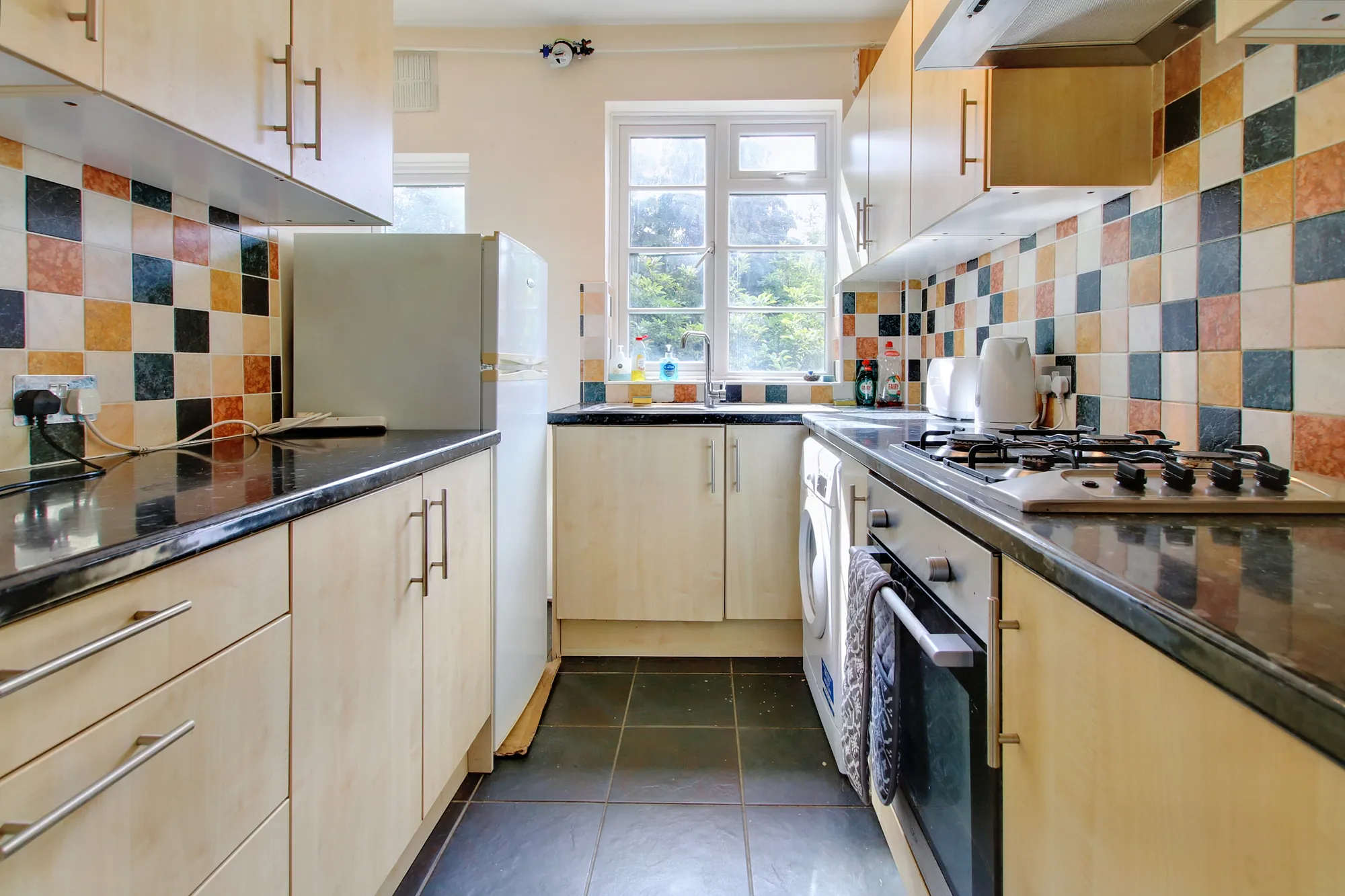 2 bed apartment for sale in Knighton Park Road, Leicester  - Property Image 3