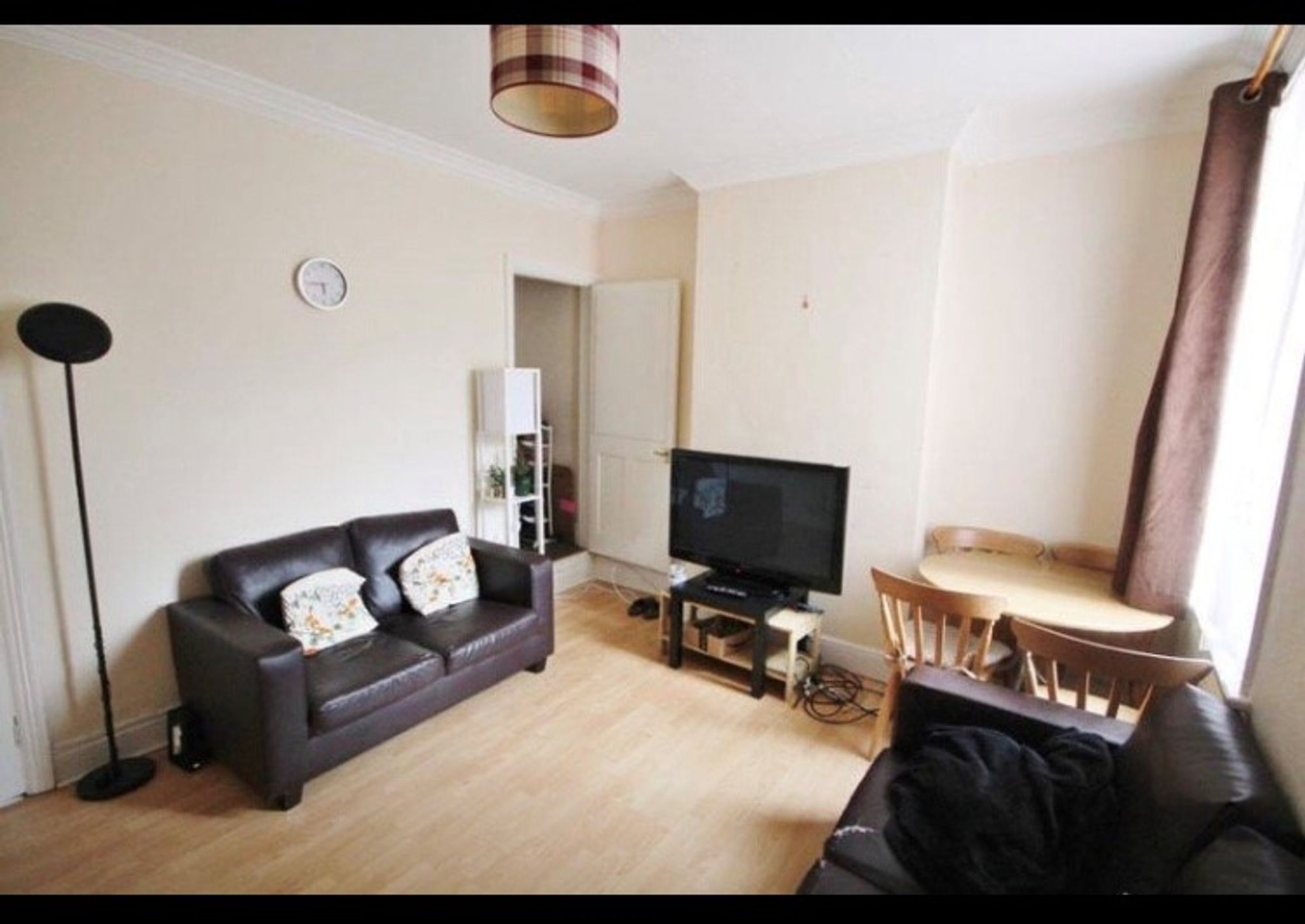 4 bed terraced house to rent in Harrow Road, Leicester  - Property Image 1