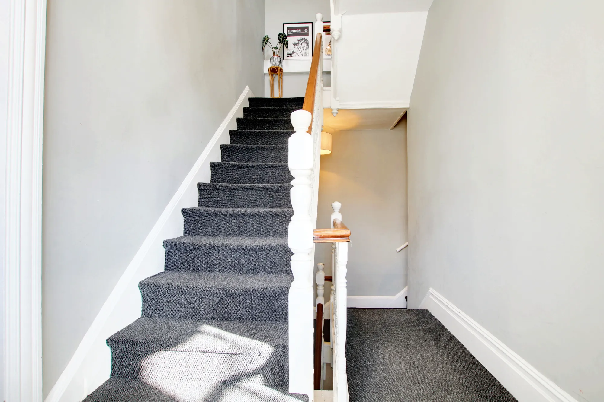 5 bed semi-detached house for sale in Cross Road, Leicester  - Property Image 20