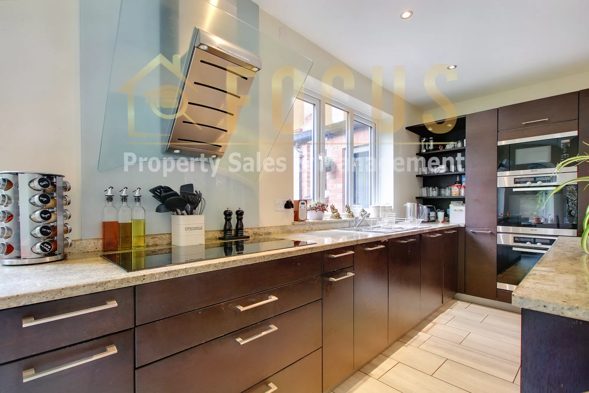 6 bed detached house for sale in Springfield Road, Leicester  - Property Image 2