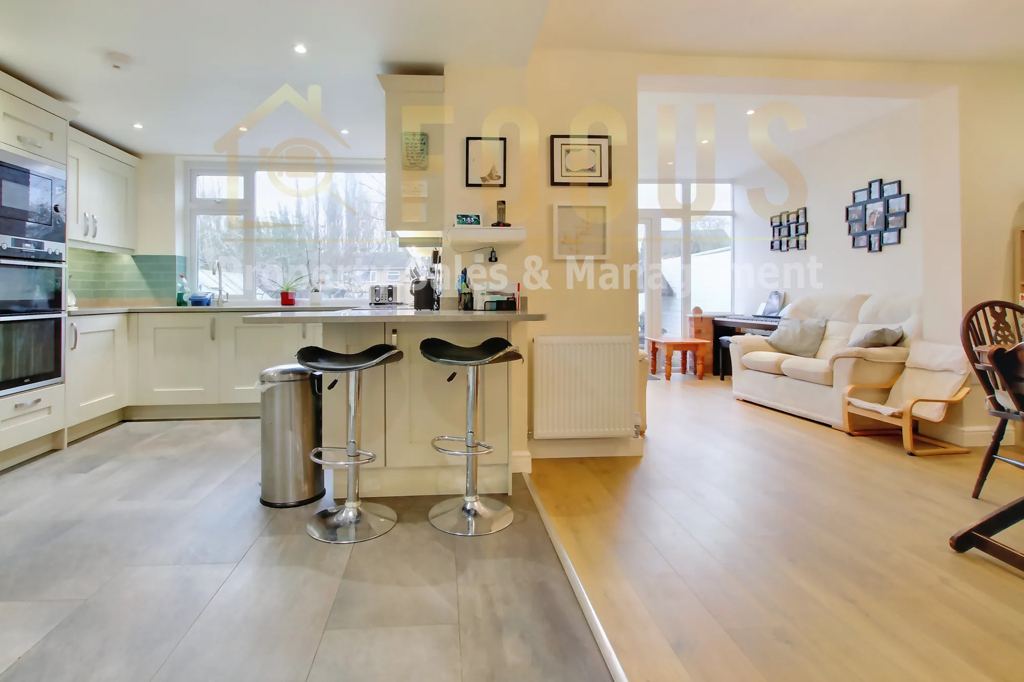 4 bed semi-detached house to rent in Grange Road, Wigston  - Property Image 2