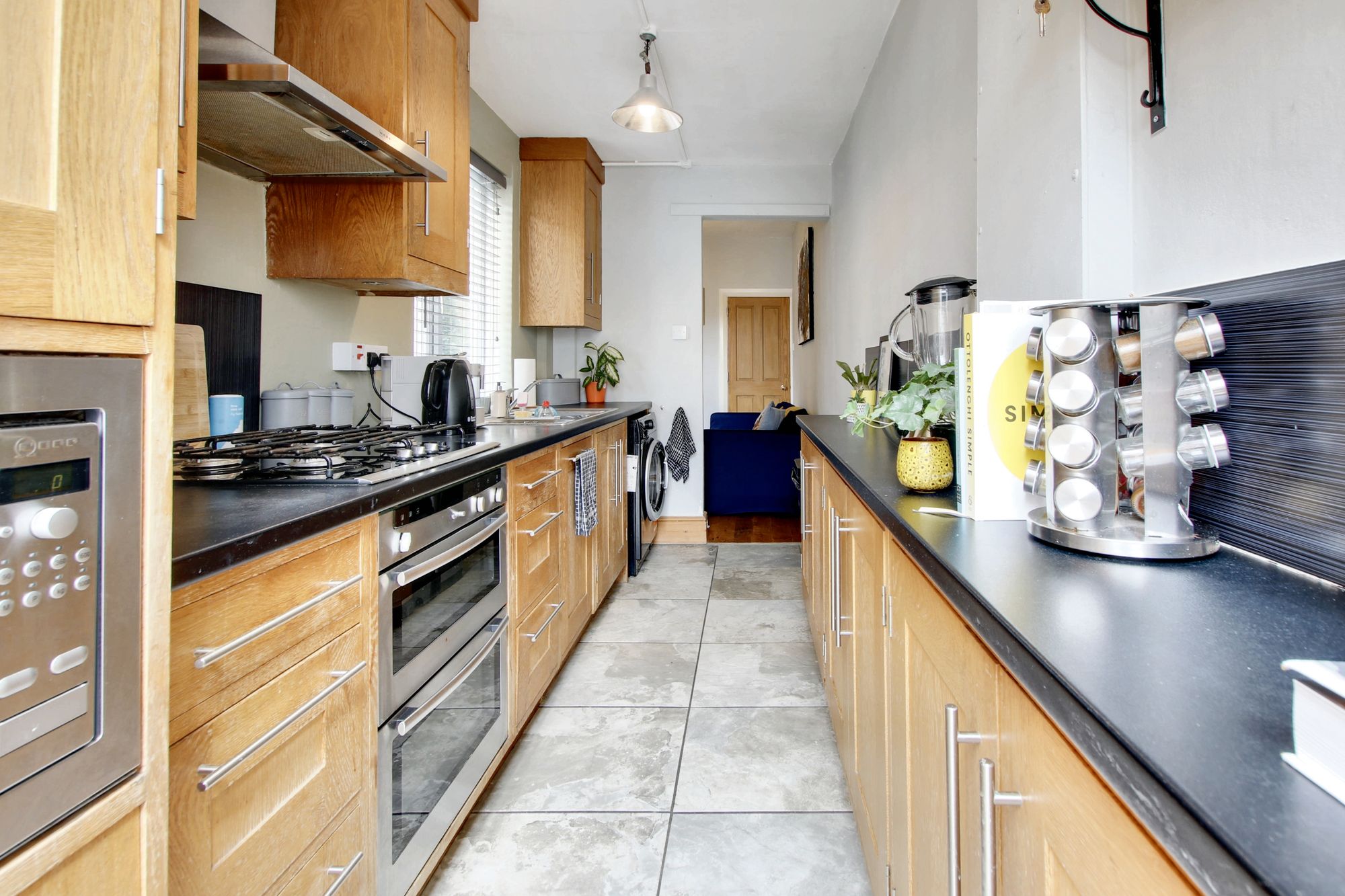 3 bed mid-terraced house for sale in Montague Road, Leicester  - Property Image 2
