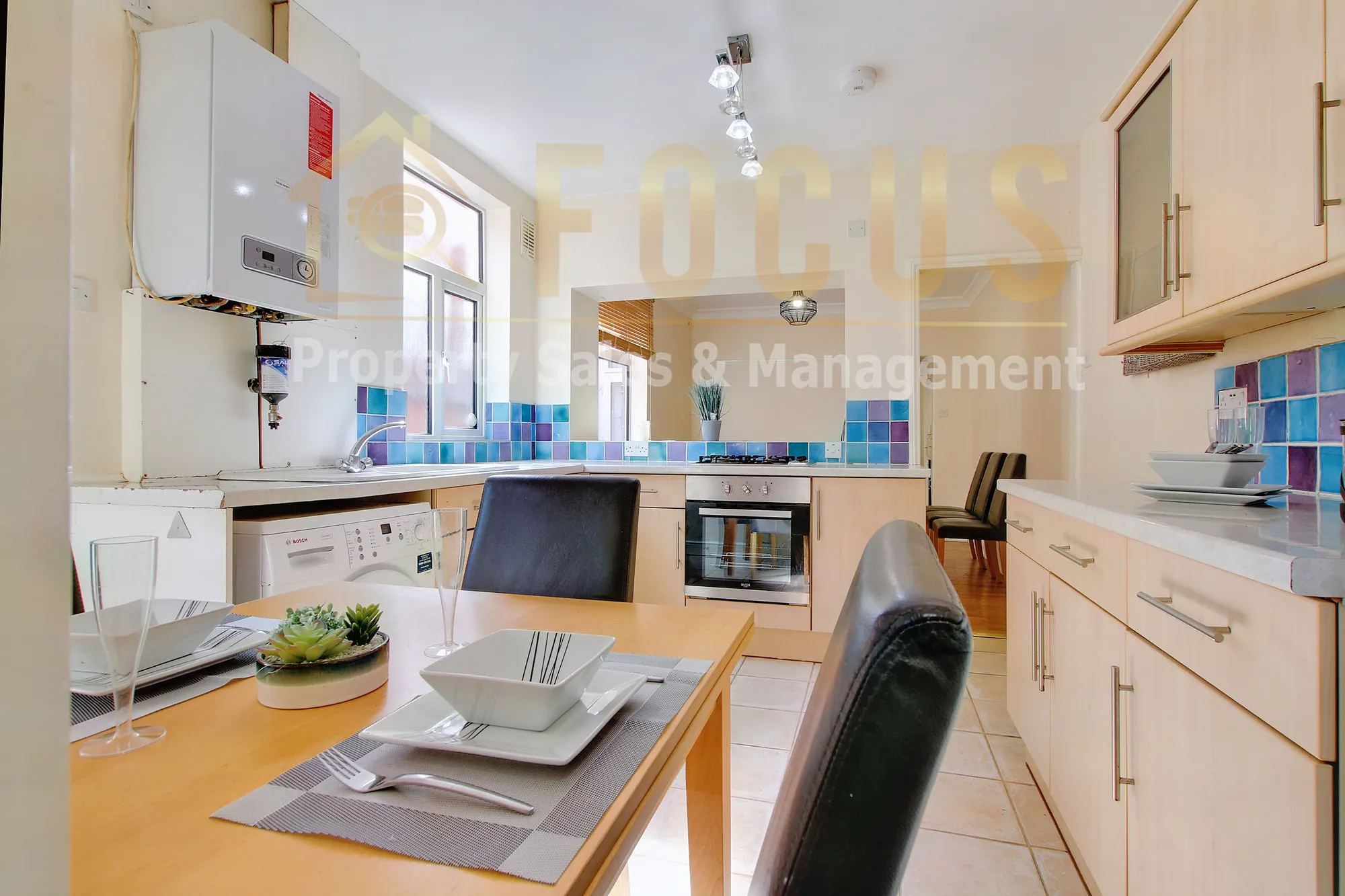 5 bed mid-terraced house to rent in Lorne Road, Leicester  - Property Image 2