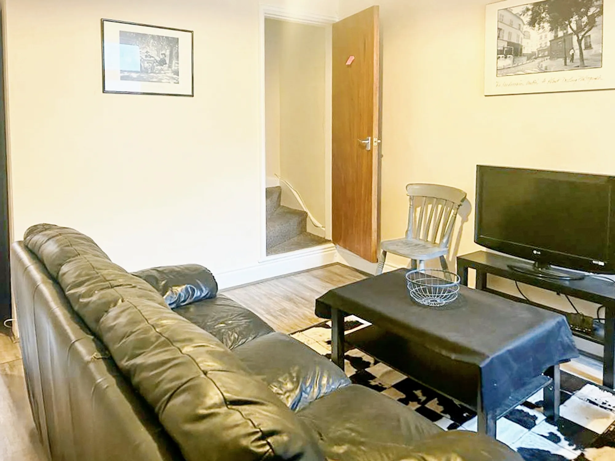 3 bed mid-terraced house to rent in Welford Road, Leicester  - Property Image 1