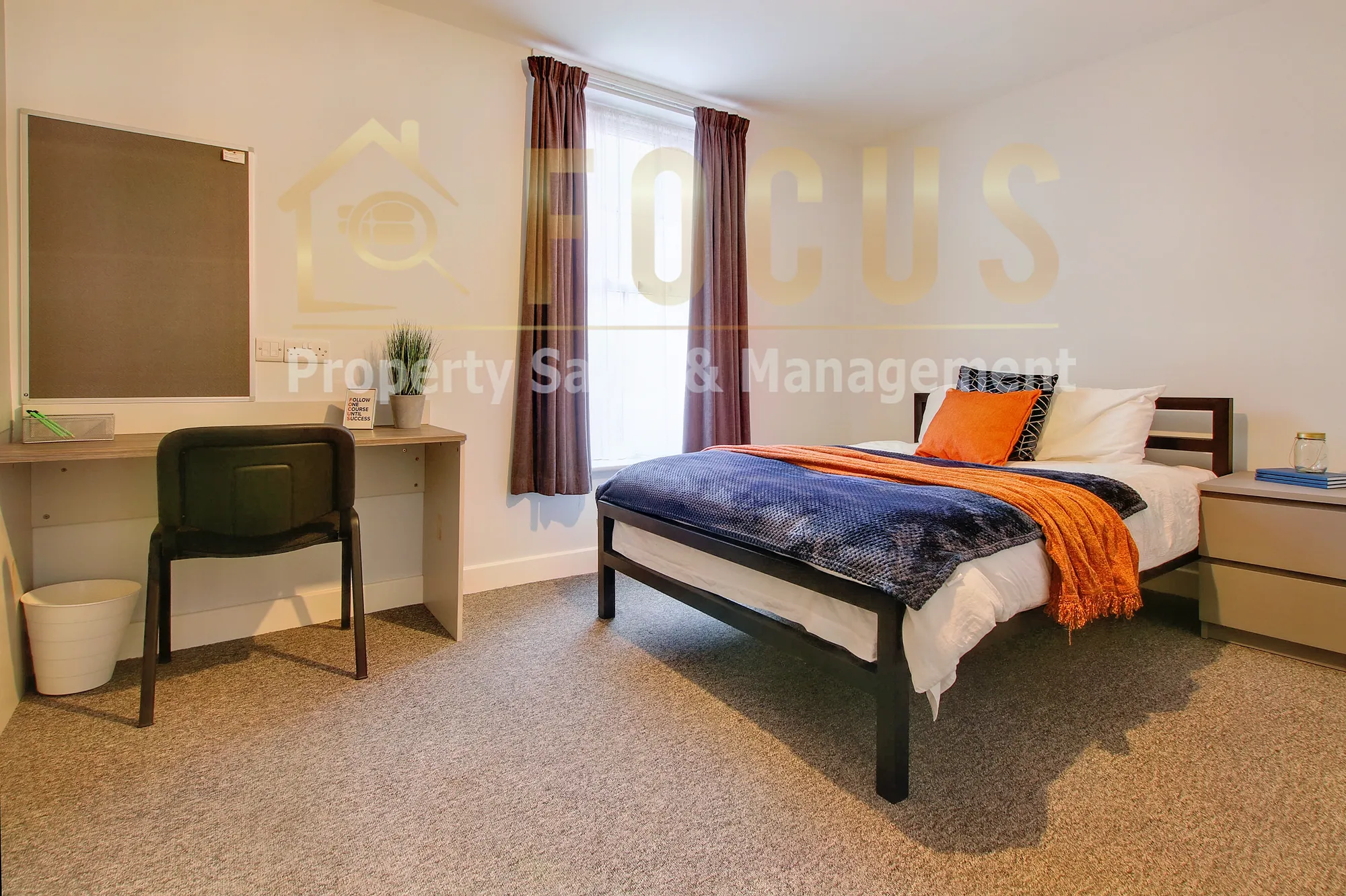 3 bed mid-terraced house to rent in Queens Road, Leicester - Property Image 1