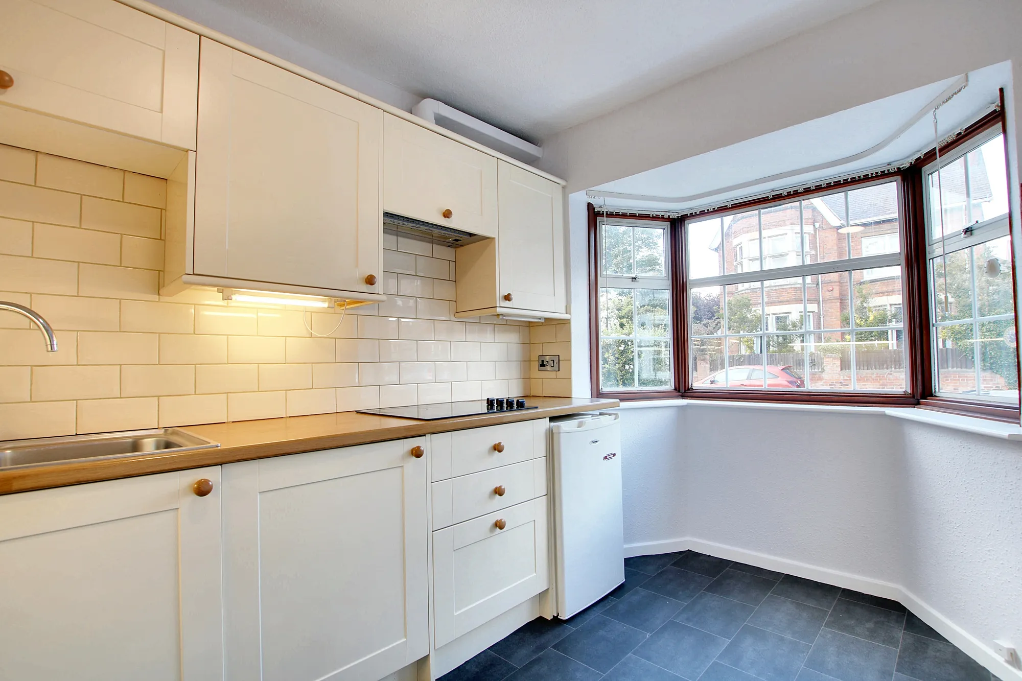 2 bed mid-terraced house for sale in Clarendon Park Road, Leicester  - Property Image 6