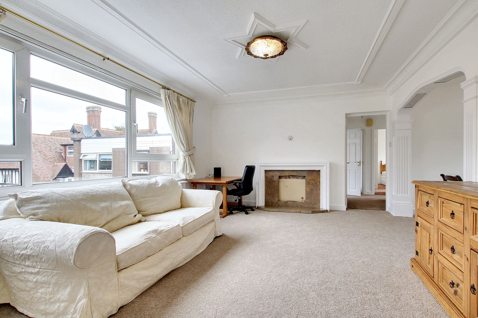 3 bed apartment to rent in London Road, Leicester  - Property Image 2