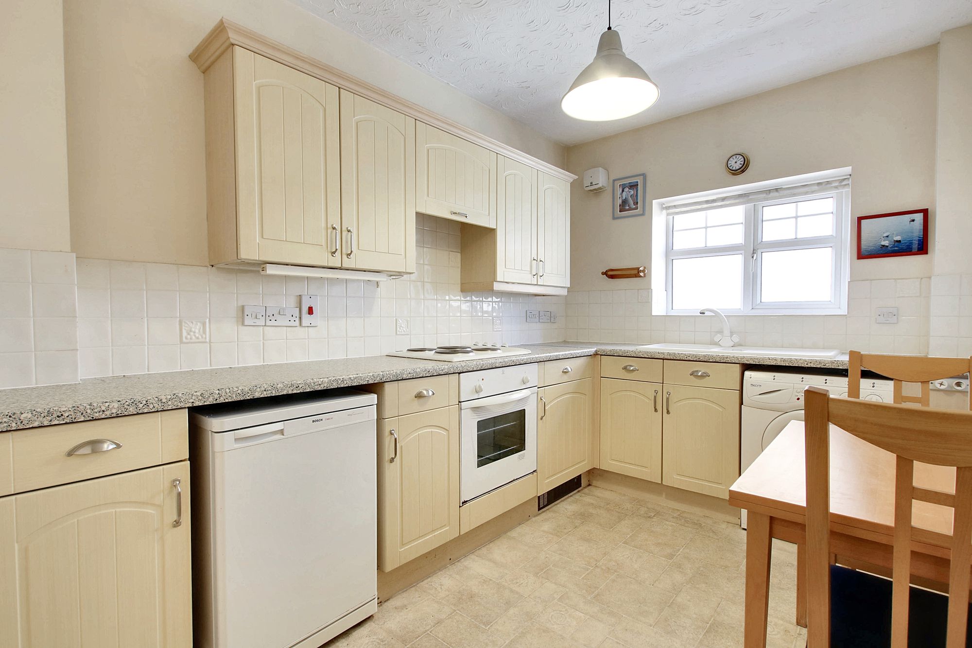 2 bed apartment for sale in Avenue Road, Leicester  - Property Image 2