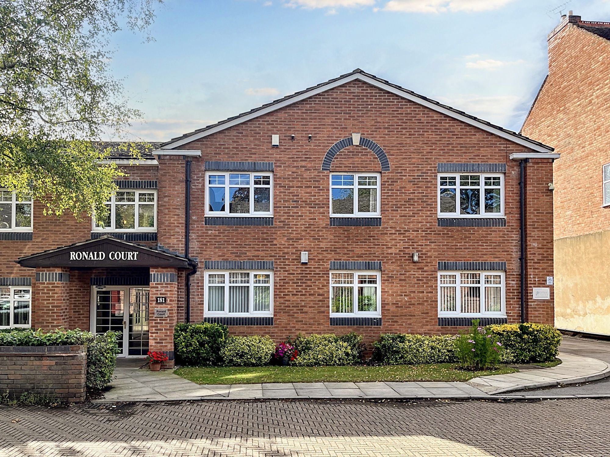 2 bed apartment for sale in Avenue Road, Leicester  - Property Image 4