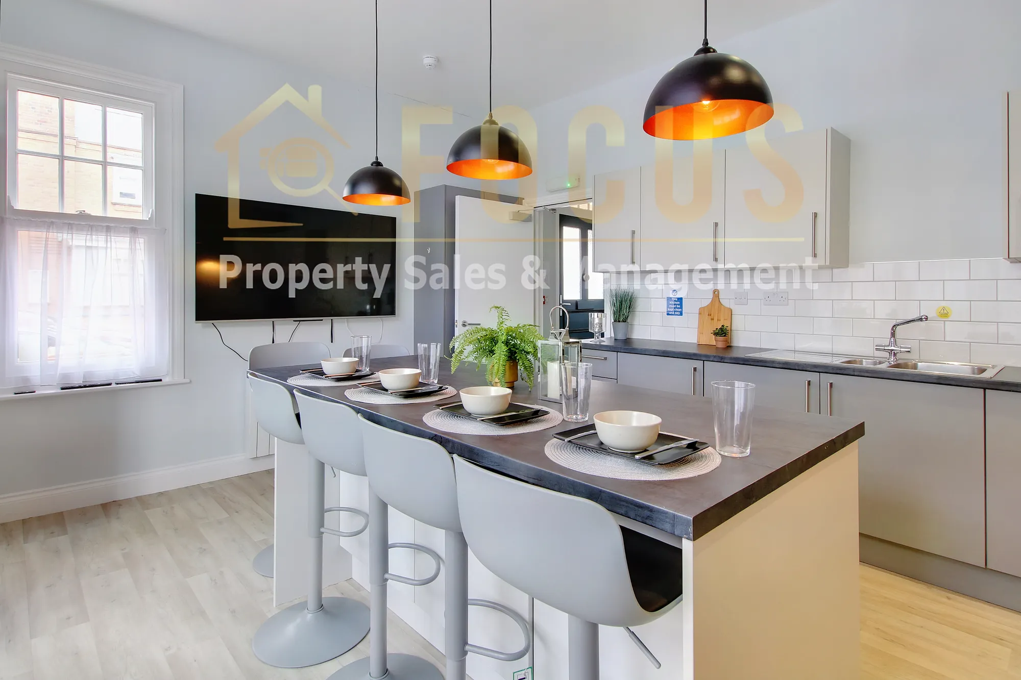 7 bed semi-detached house to rent in Portland Road, Leicester  - Property Image 1