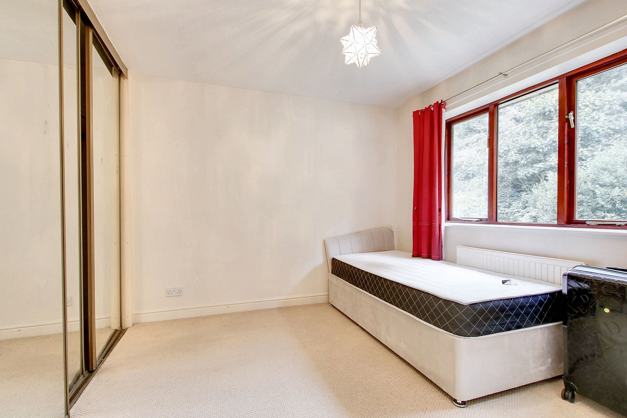 4 bed house for sale in Welford Court, Leicester  - Property Image 17