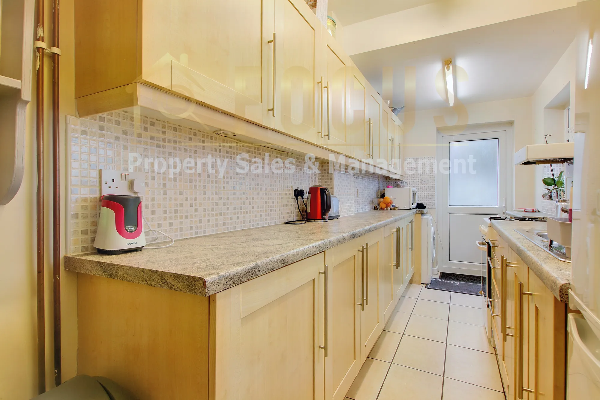 3 bed terraced house to rent in Hartopp Road, Leicester  - Property Image 2