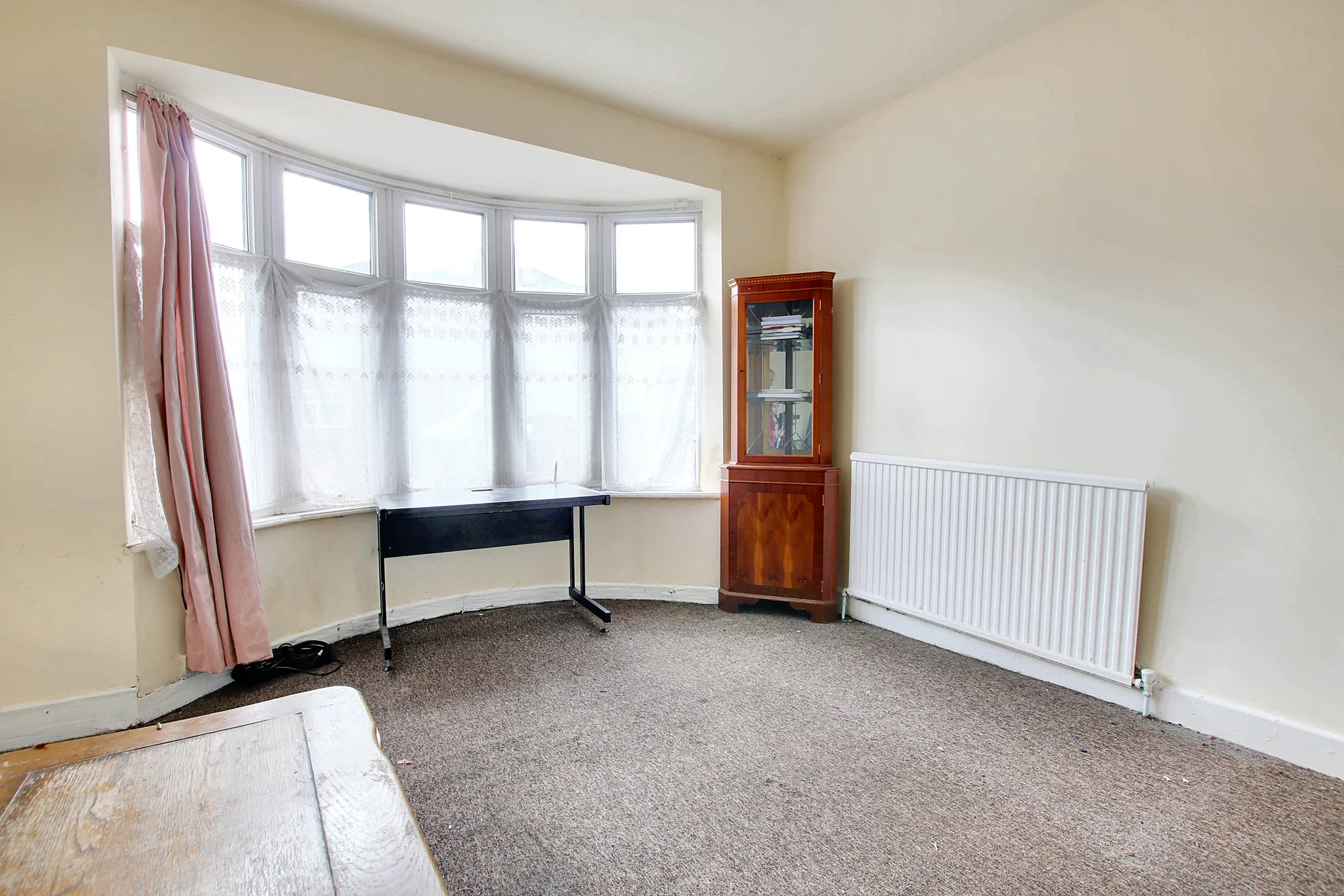 3 bed semi-detached house for sale in Gainsborough Road, Leicester  - Property Image 3