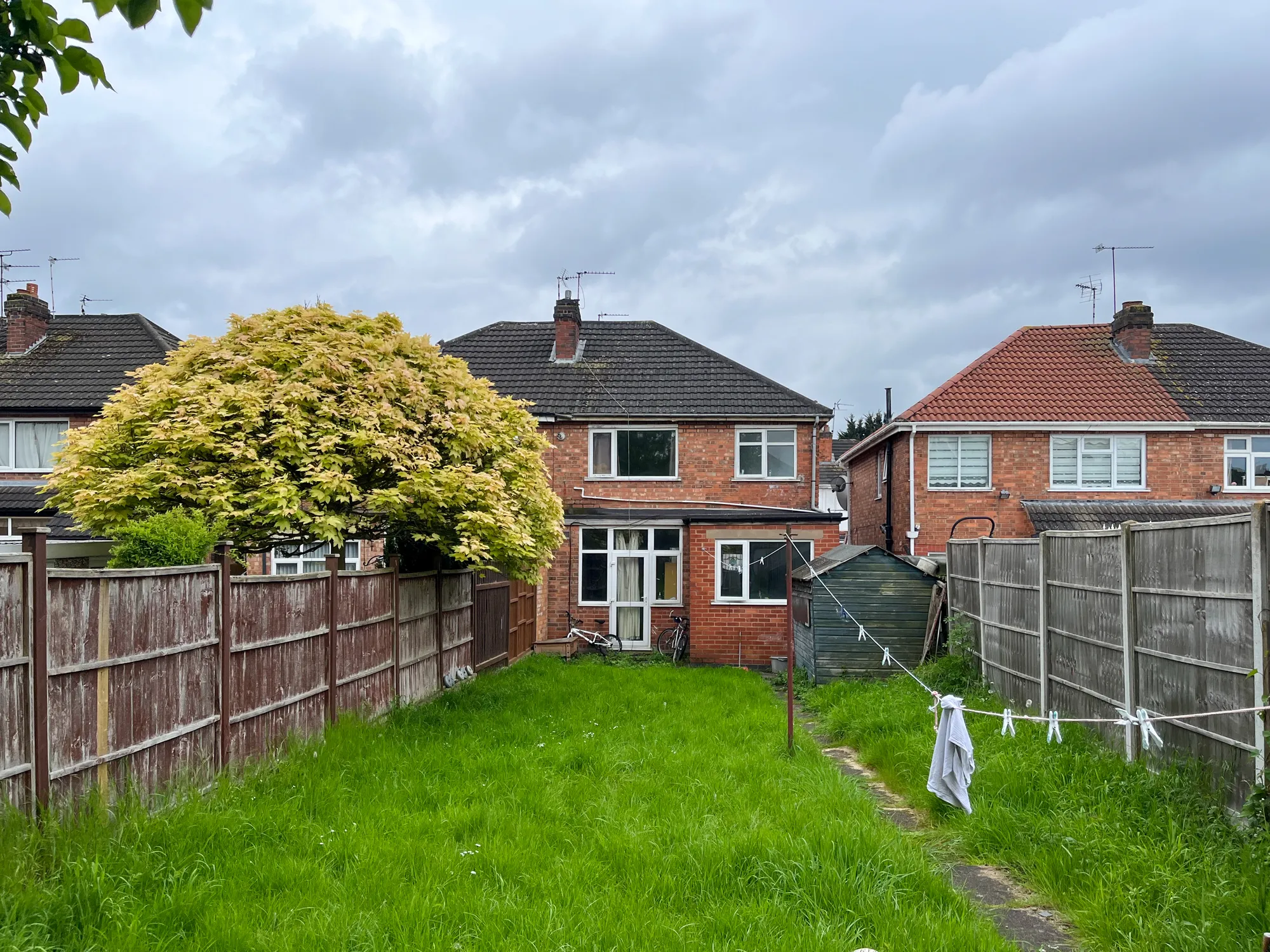 3 bed semi-detached house for sale in Gainsborough Road, Leicester  - Property Image 2