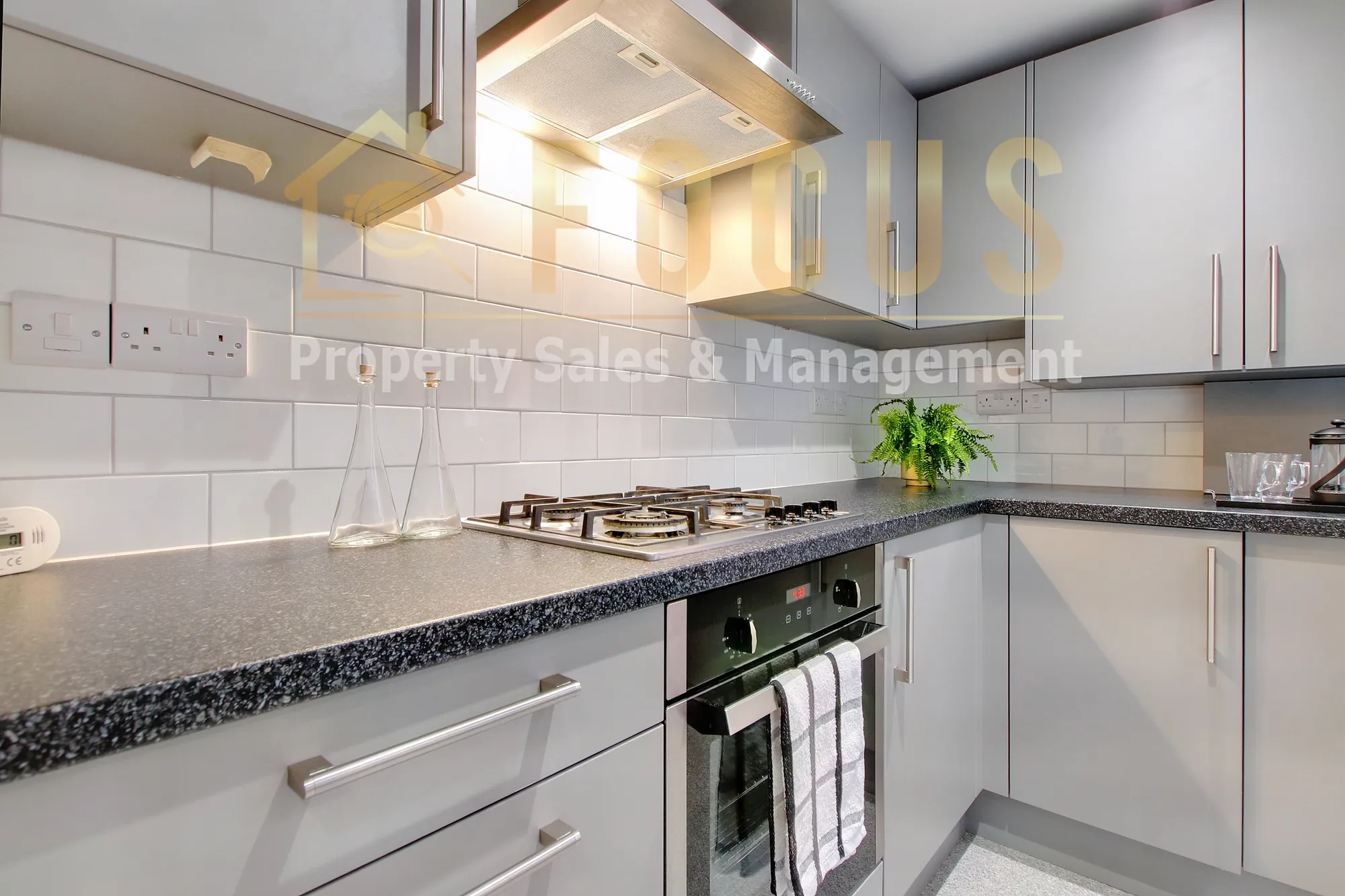 2 bed ground floor flat to rent in Clarendon Park Road, Leicester  - Property Image 9