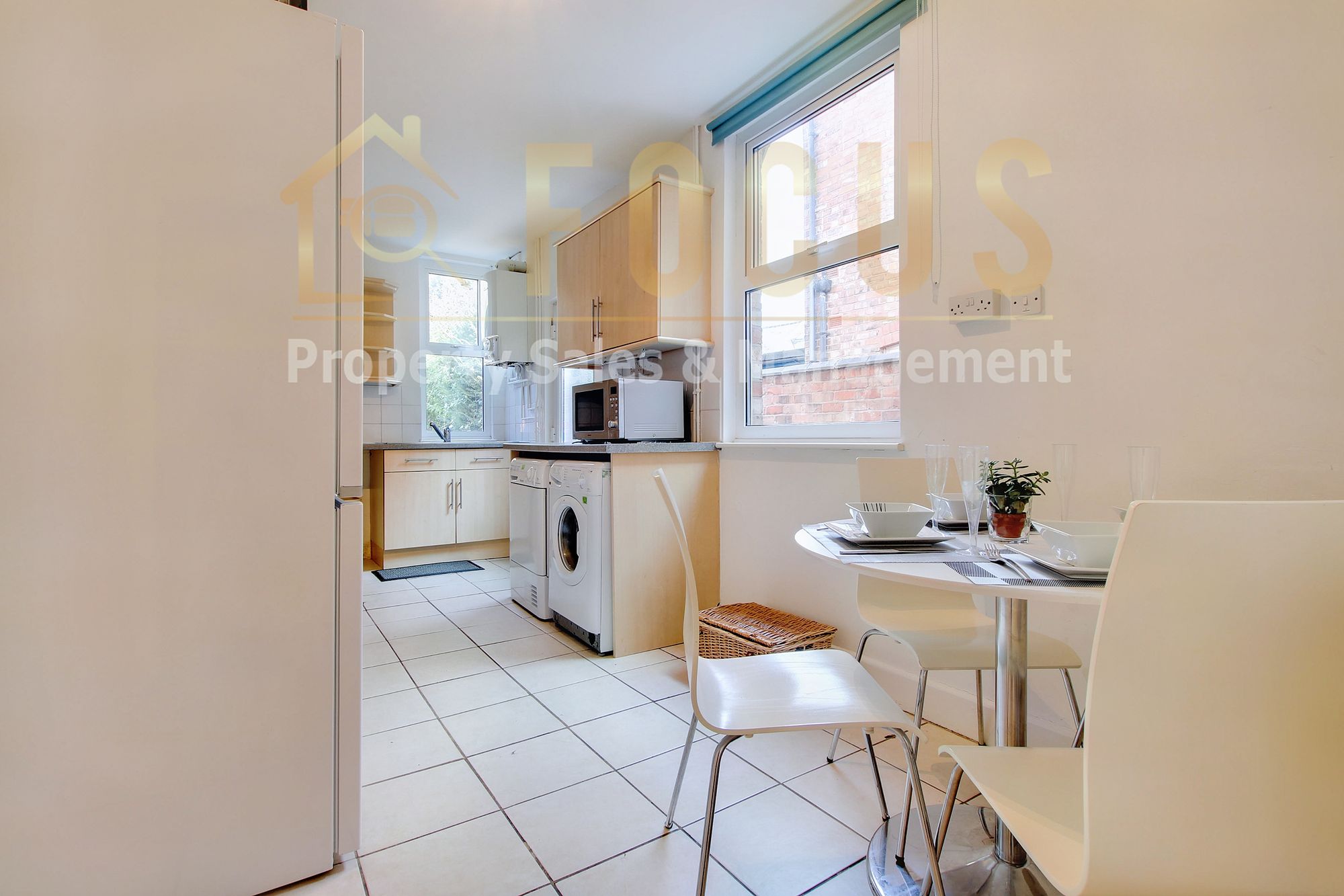 4 bed mid-terraced house to rent in Lytham Road, Leicester  - Property Image 9