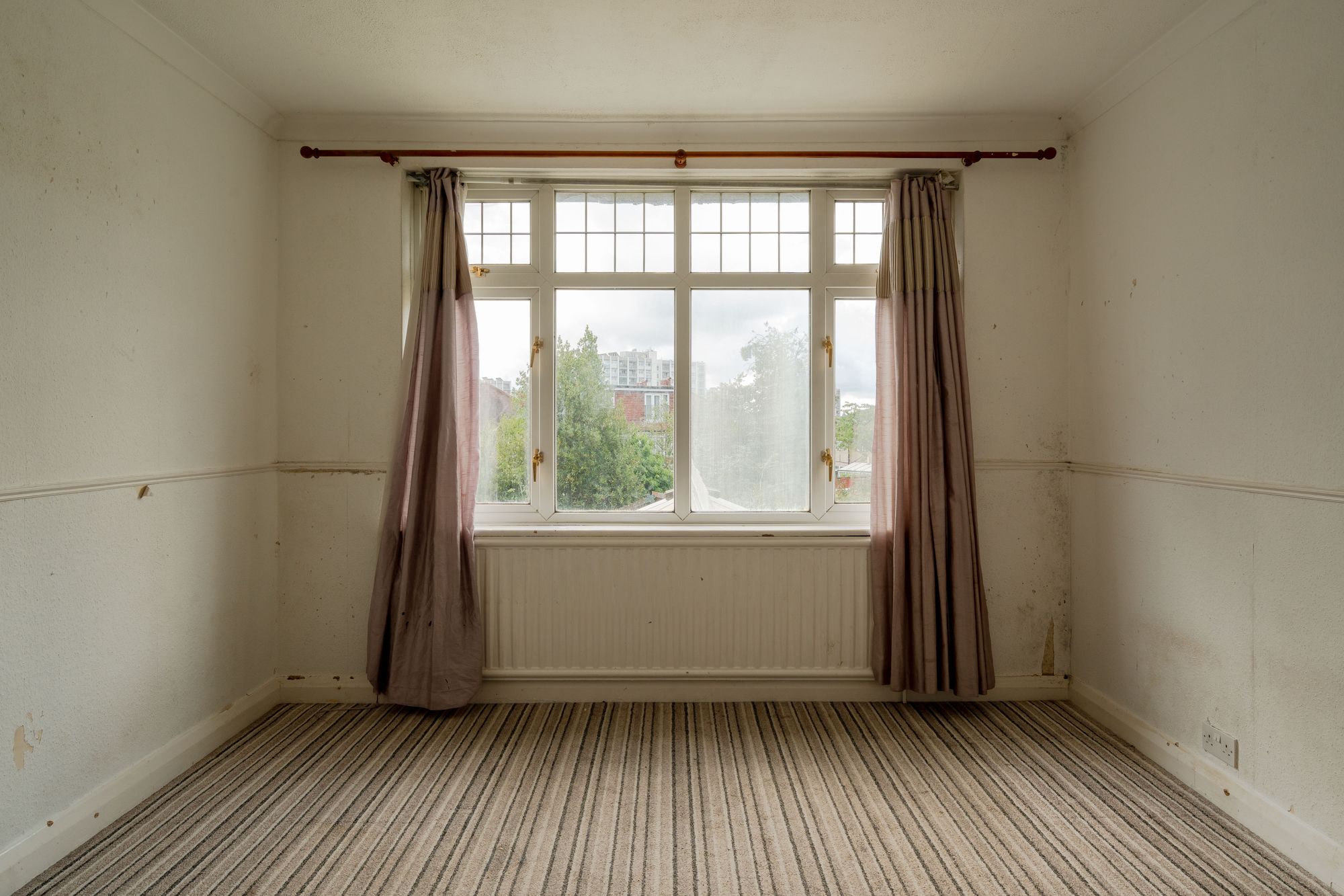 3 bed semi-detached house for sale in Spring Gardens, Woodford Green, IG8  - Property Image 18