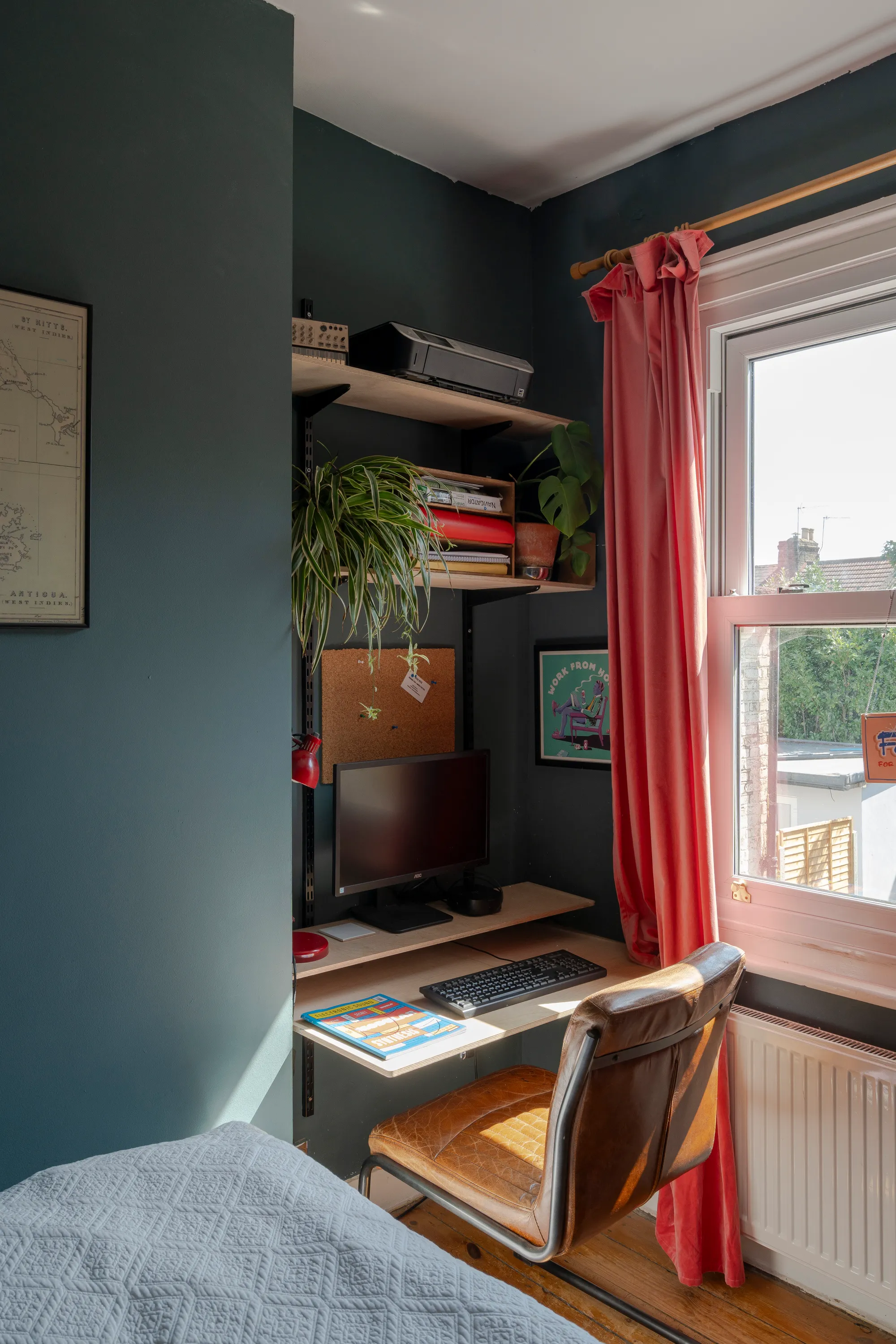 3 bed mid-terraced house for sale in Pearcroft Road, Leytonstone  - Property Image 27