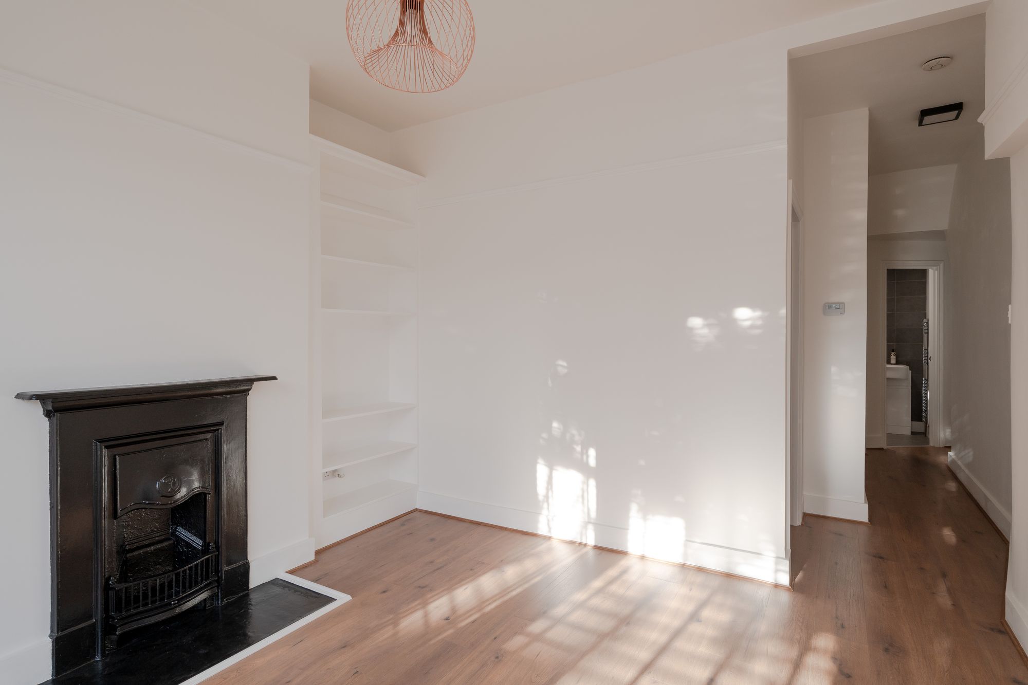 2 bed flat for sale in Tyndall Road, Leyton, London, E10  - Property Image 3