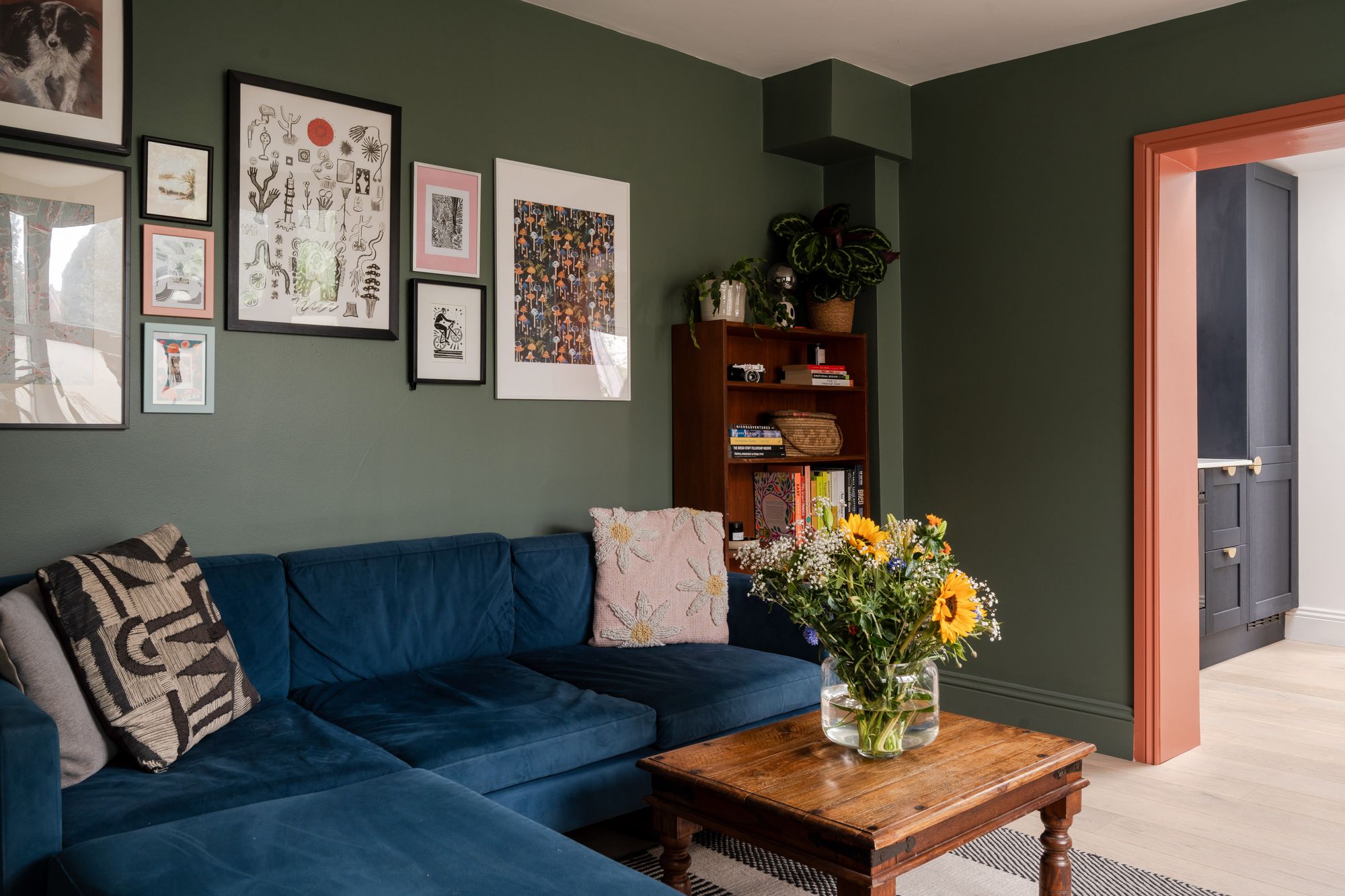 2 bed flat for sale in Selby Road, Leytonstone, London, E11  - Property Image 4