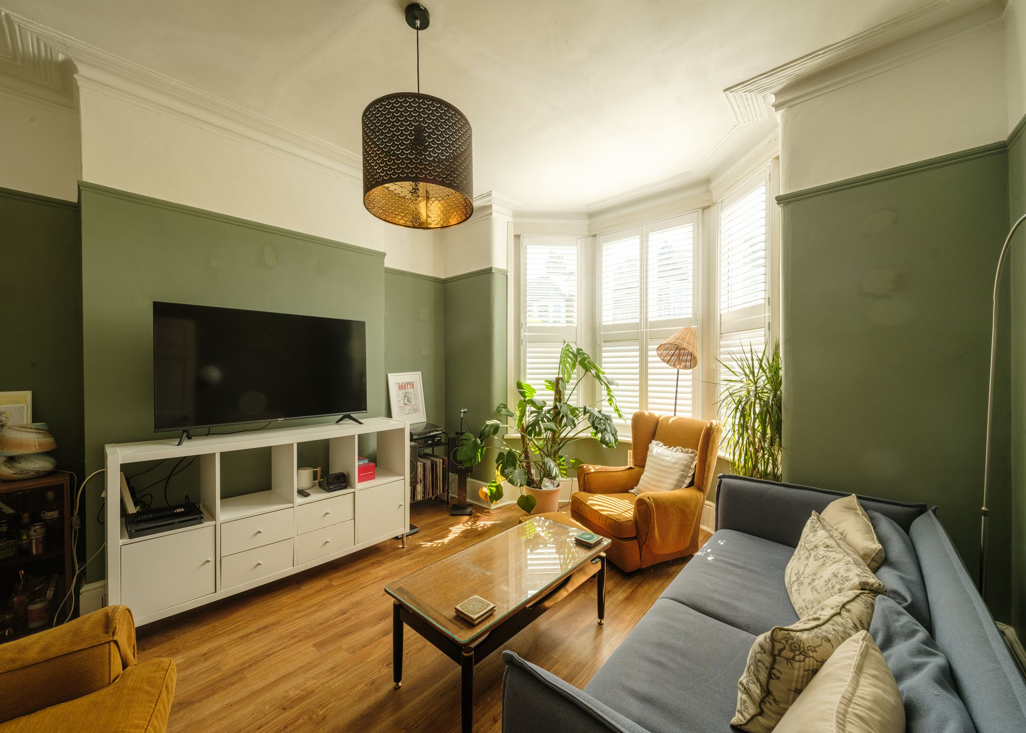 2 bed flat for sale in Newport Road, Leyton, London, E10  - Property Image 3