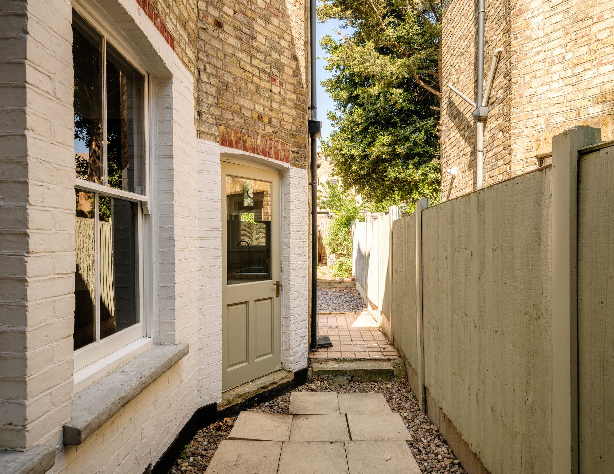 2 bed flat for sale in Newport Road, Leyton, London, E10  - Property Image 18