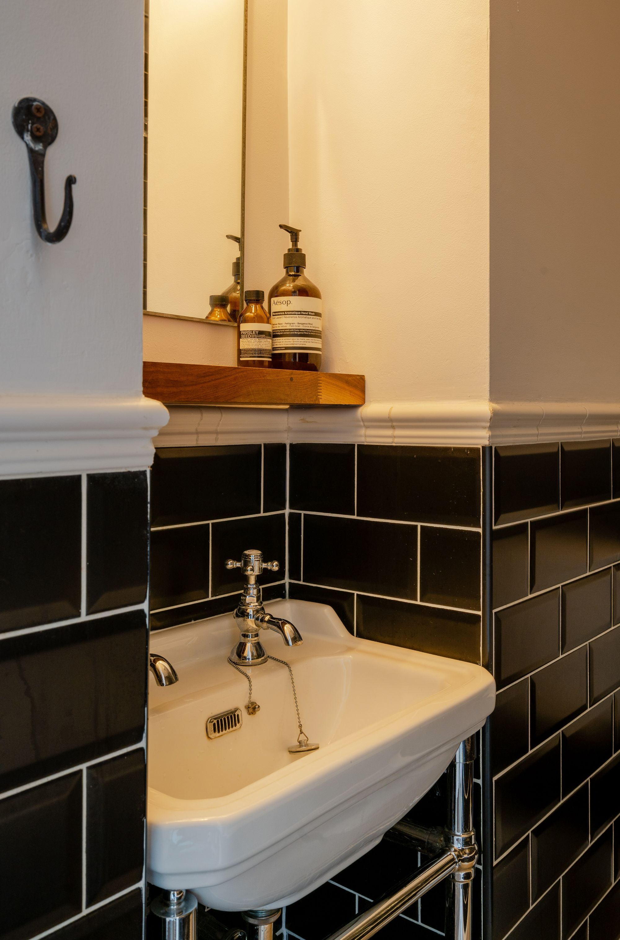 2 bed mid-terraced house for sale in Huddlestone Road, Forest Gate, London, E7 - Property Image 26