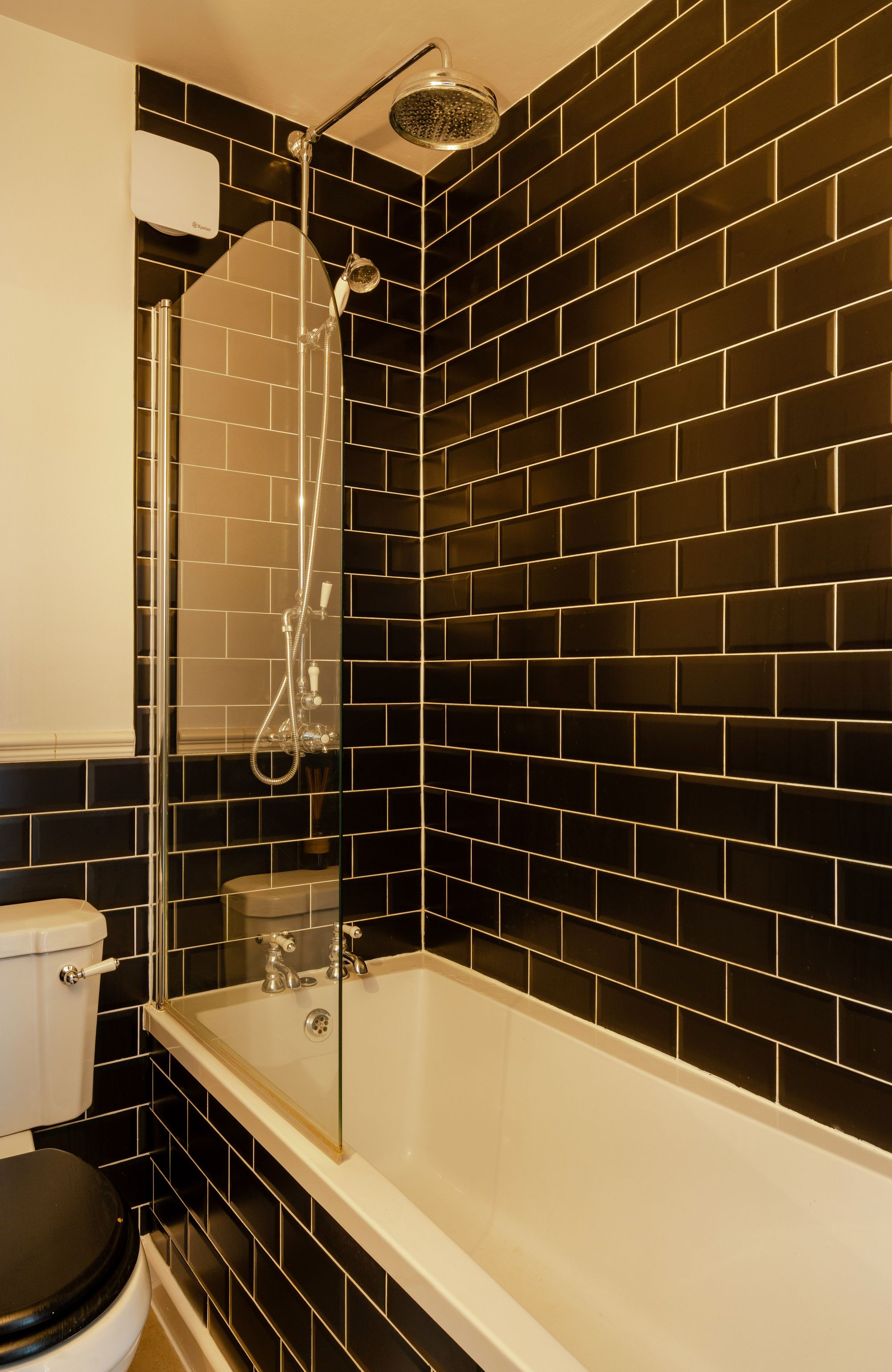 2 bed mid-terraced house for sale in Huddlestone Road, Forest Gate, London, E7 - Property Image 25