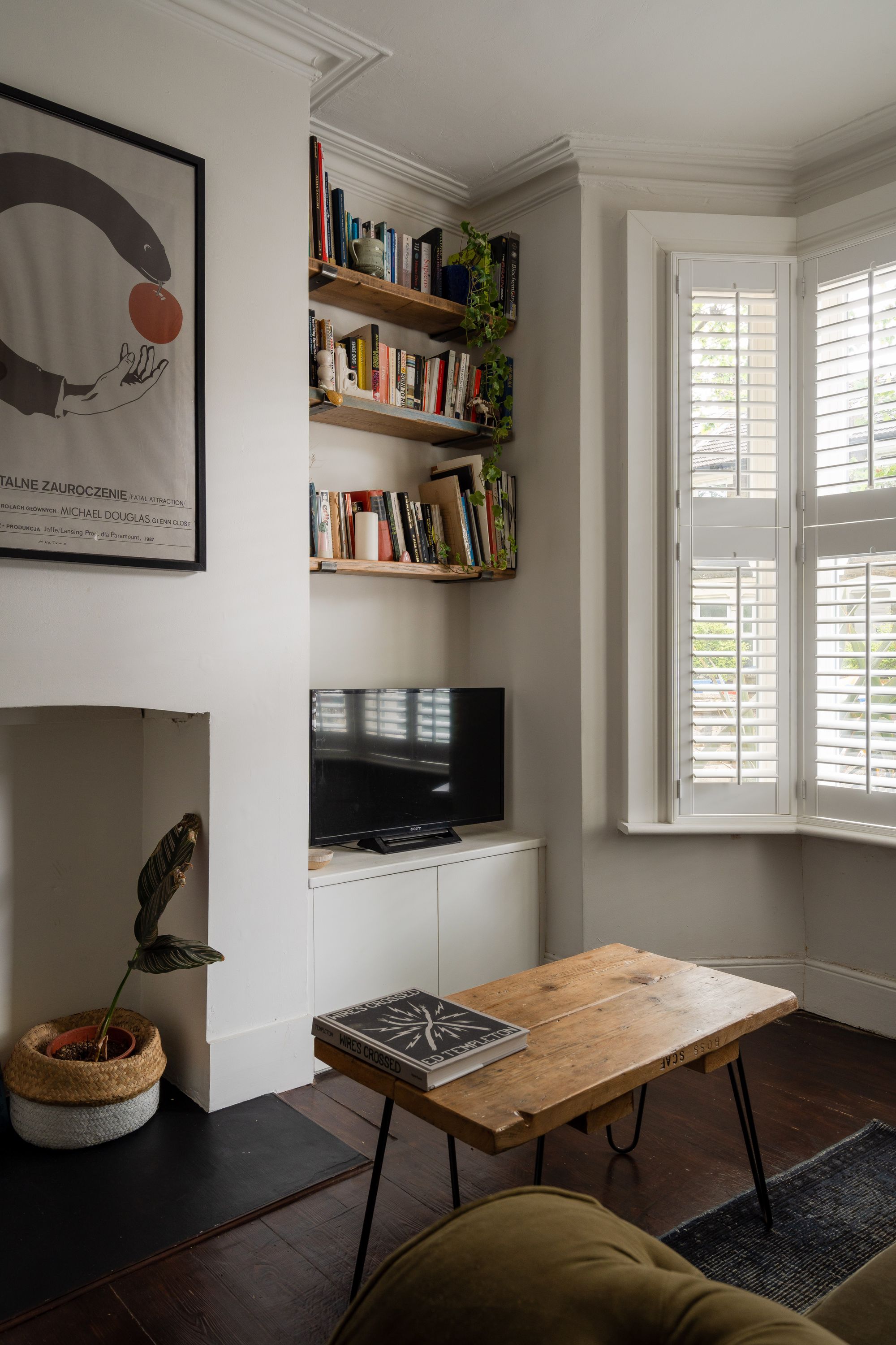 2 bed mid-terraced house for sale in Huddlestone Road, Forest Gate, London, E7 - Property Image 4