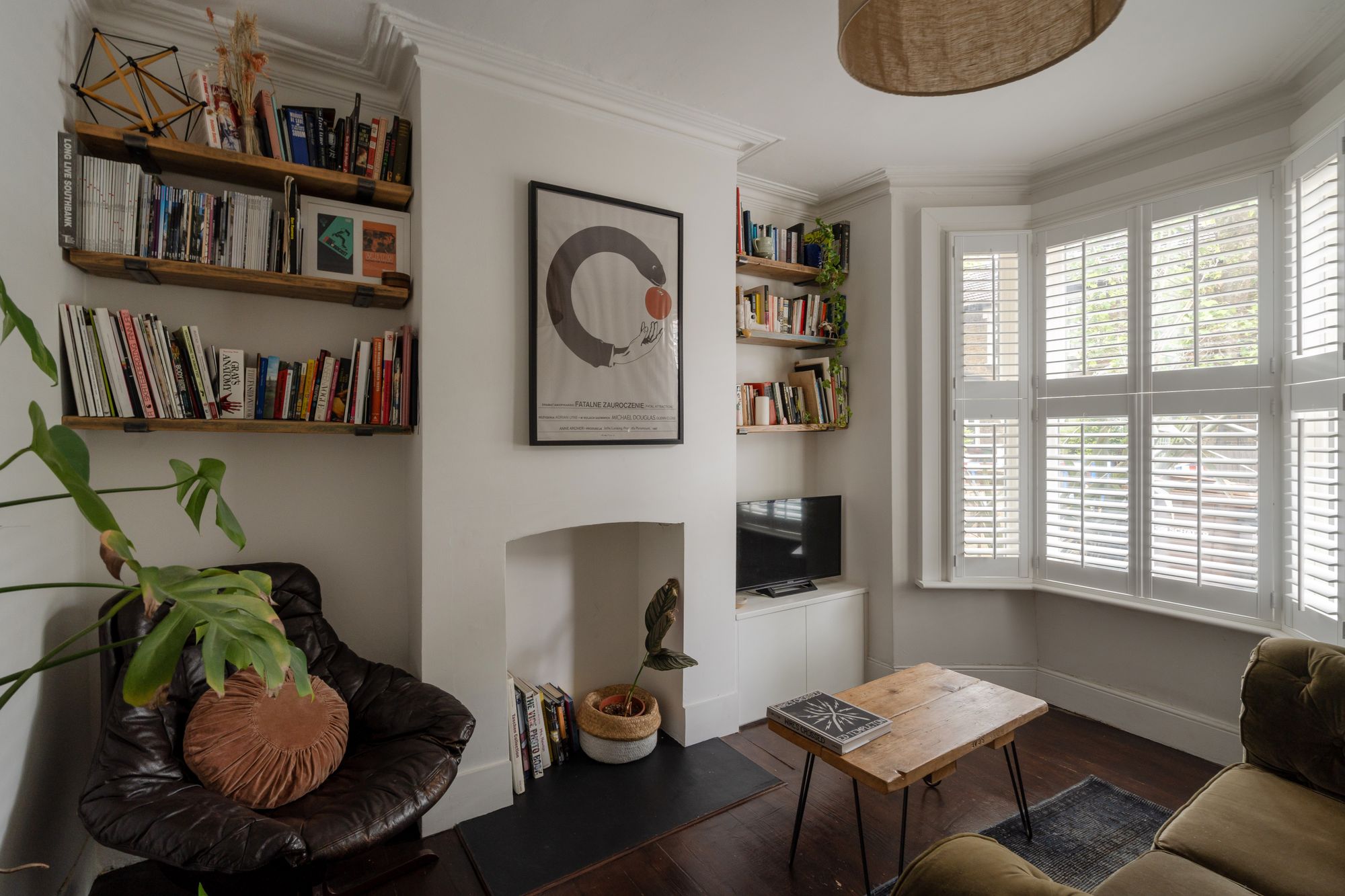 2 bed mid-terraced house for sale in Huddlestone Road, Forest Gate, London, E7 - Property Image 2
