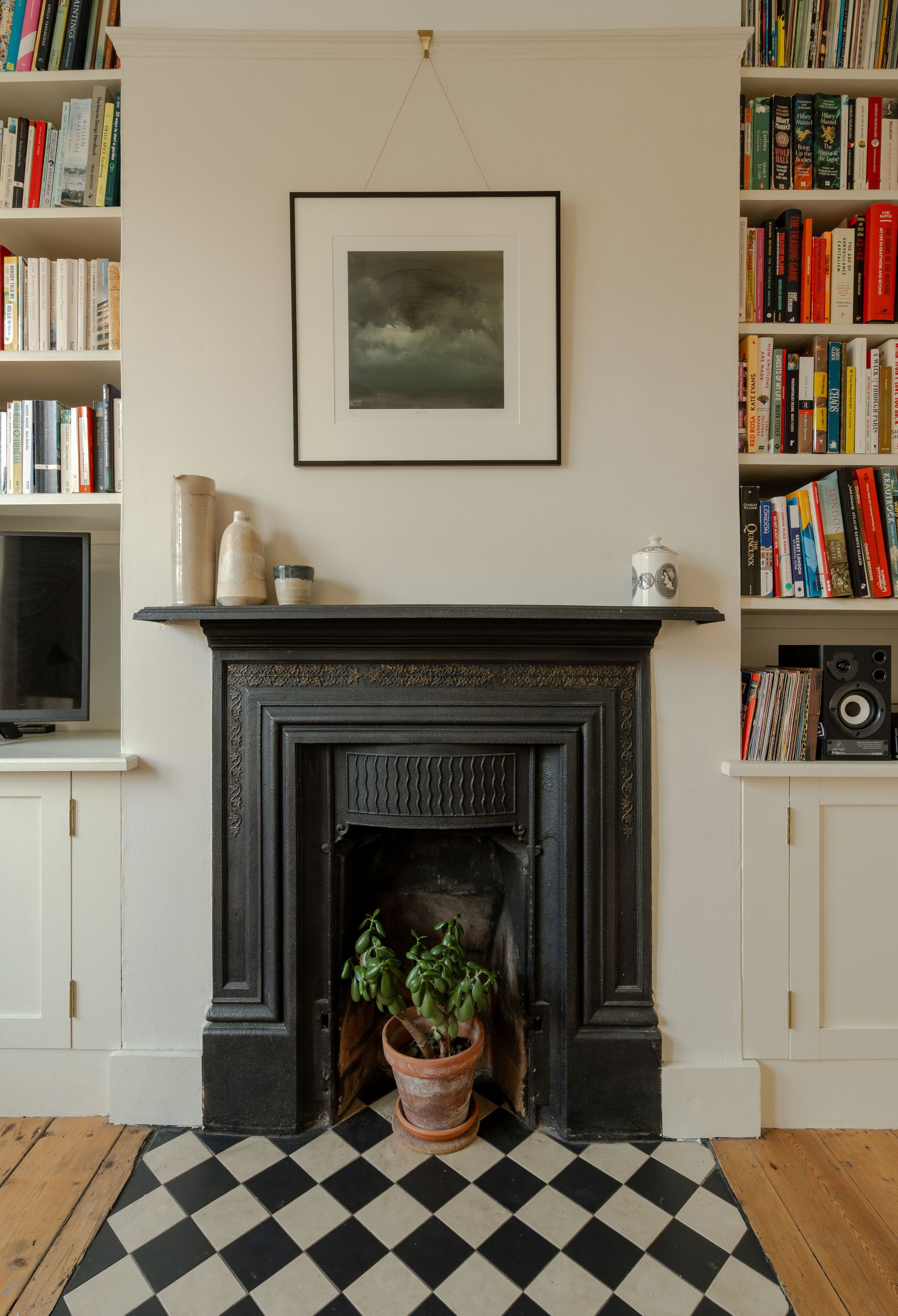 2 bed terraced house for sale in Montague Road, Leytonstone, London, E11  - Property Image 3