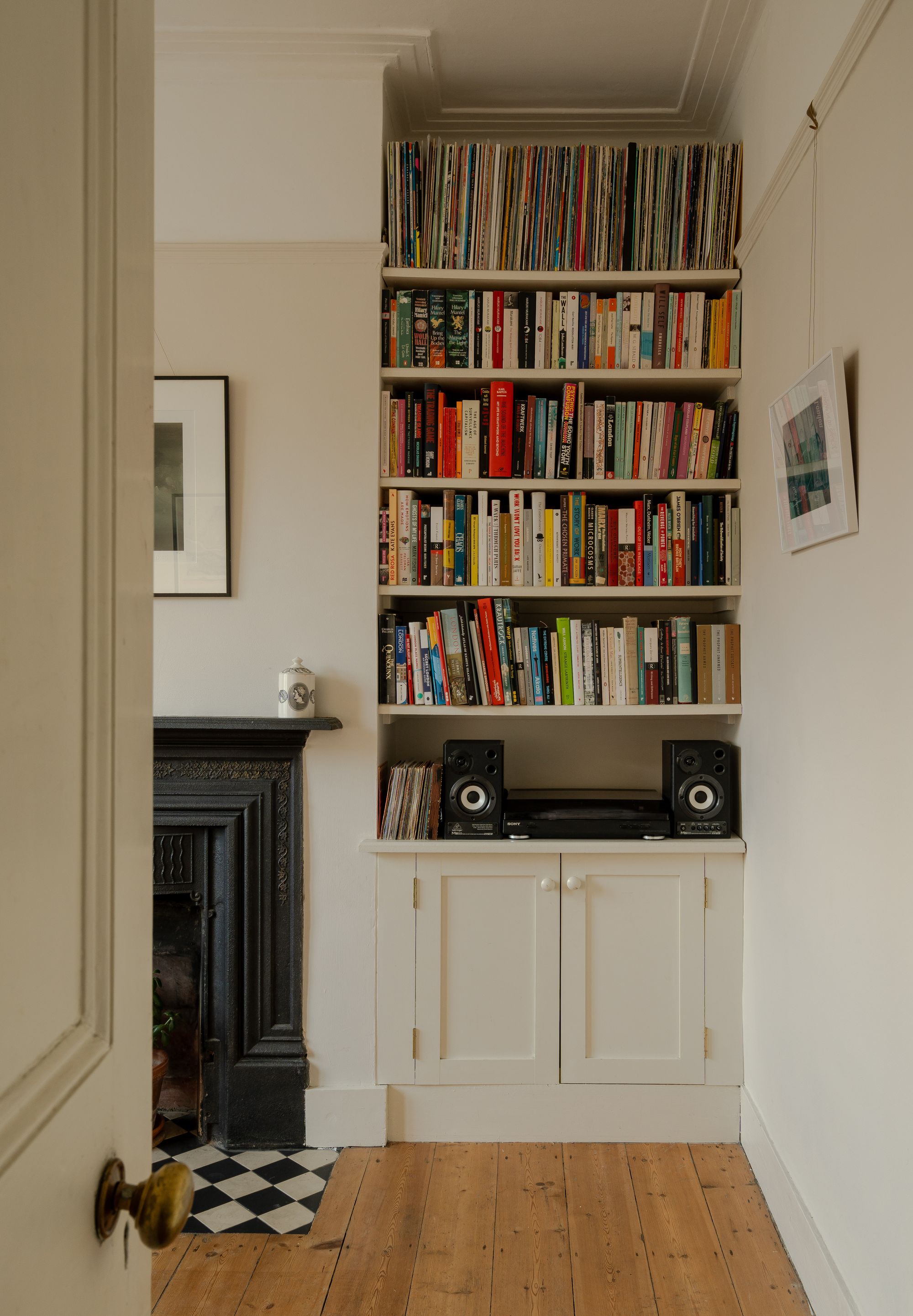 2 bed terraced house for sale in Montague Road, Leytonstone, London, E11  - Property Image 5