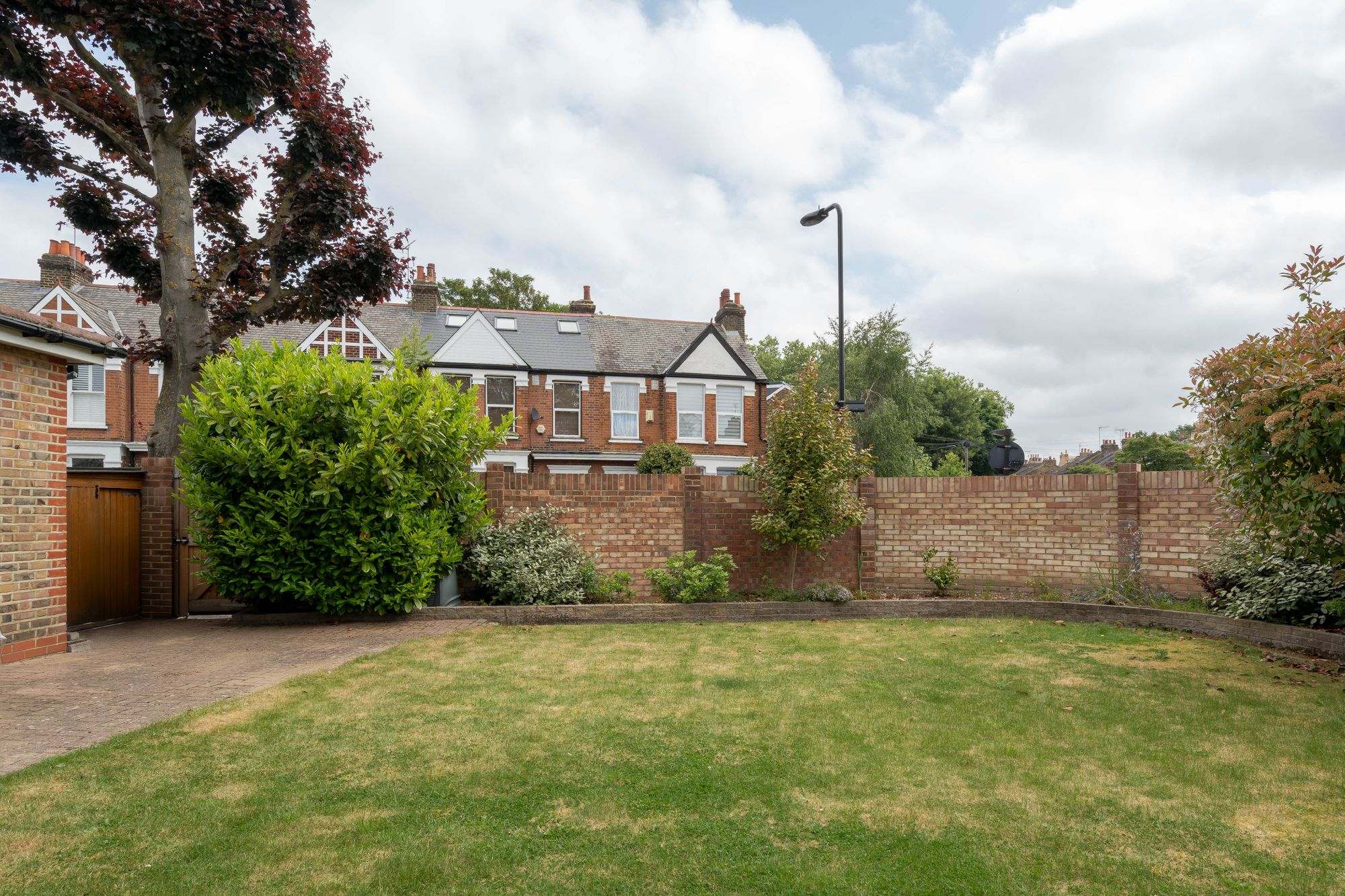 3 bed detached house for sale in Forest Drive East, Upper Leytonstone, London, E11  - Property Image 37